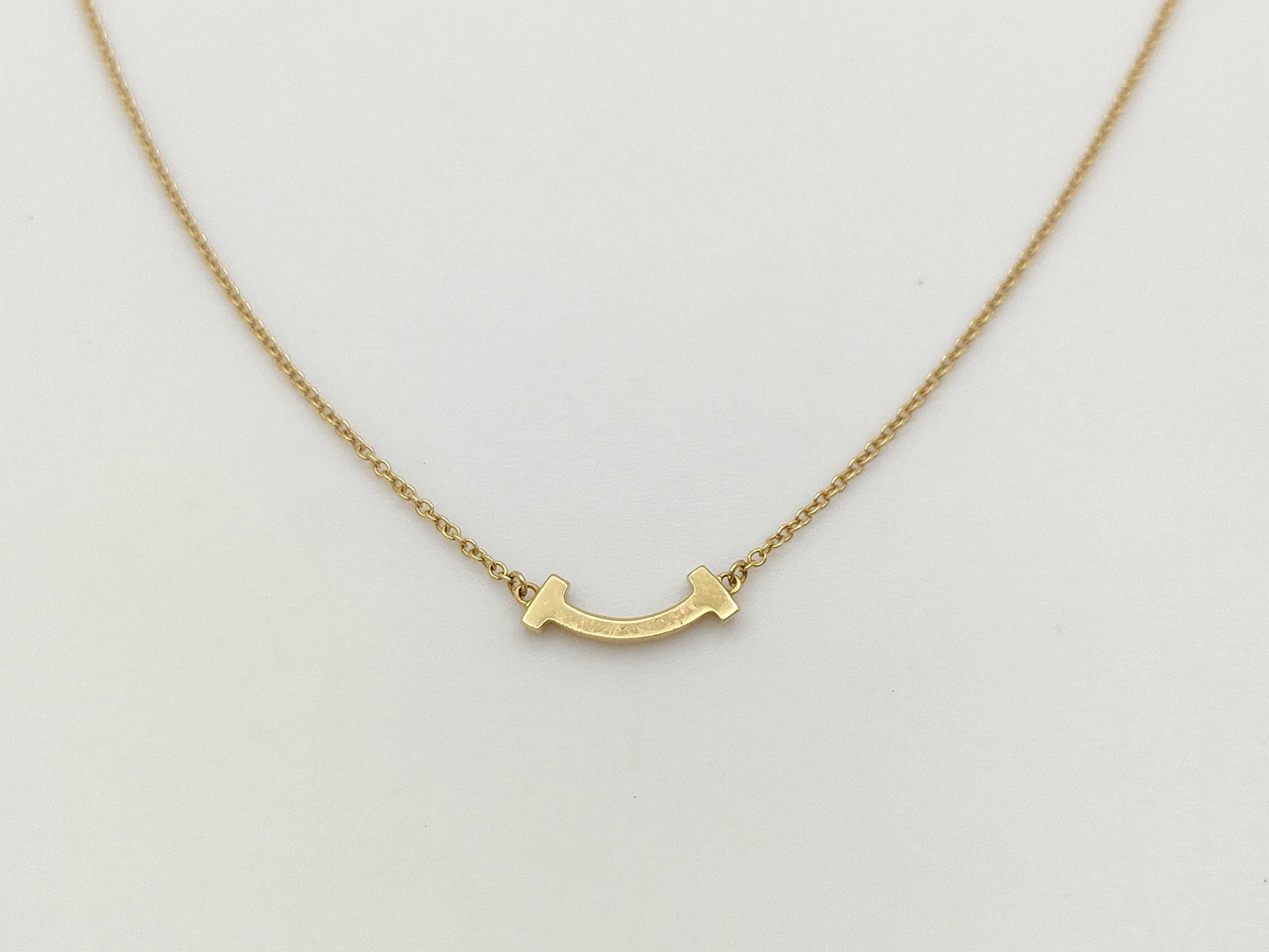 Tiffany & Co. T Smile Mini Diamond Necklace in Yellow Gold and Au750, 2.3g