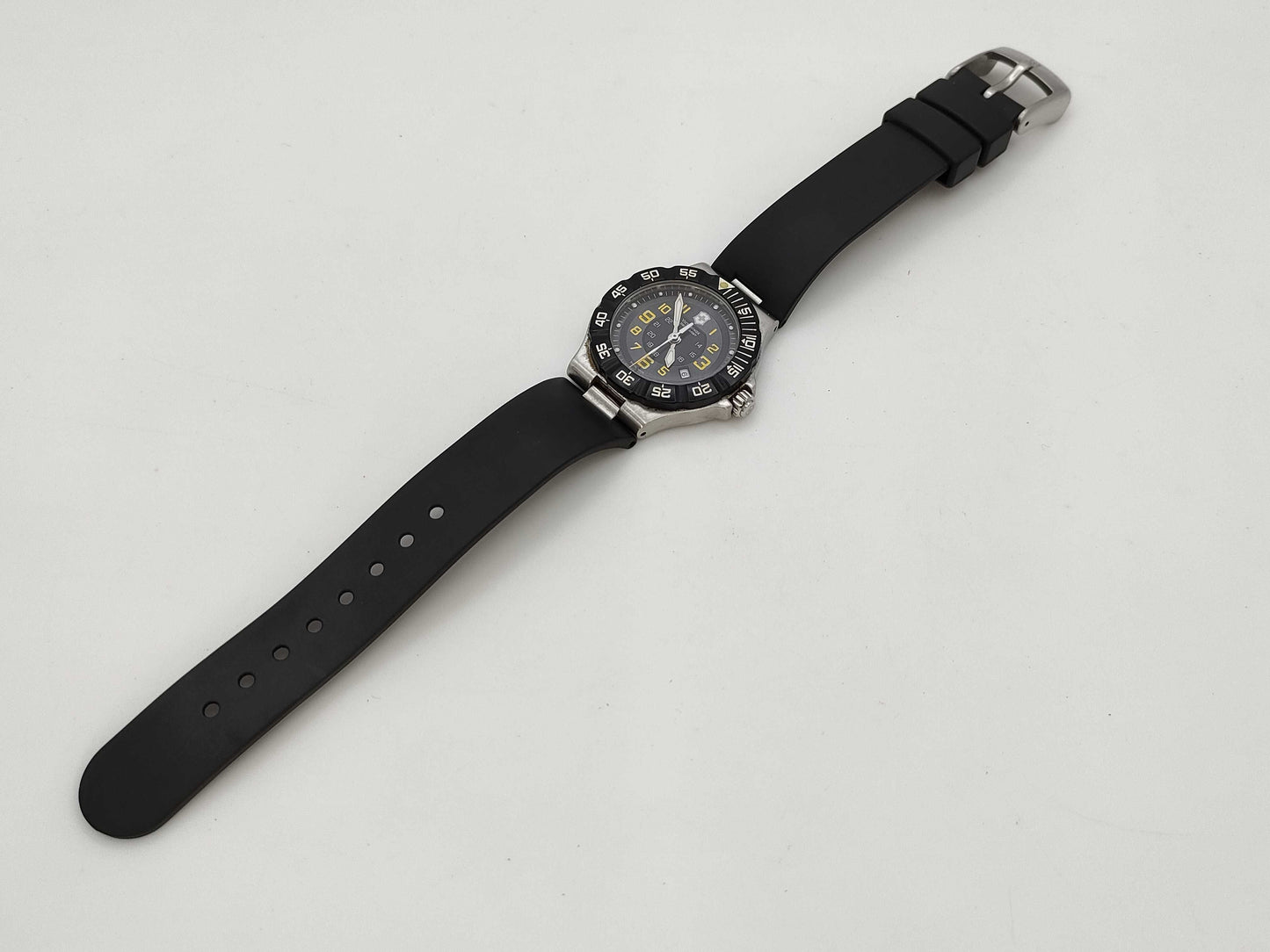 VICTRINOX Summit XLT 241416 100359165 Quartz Women's Watch