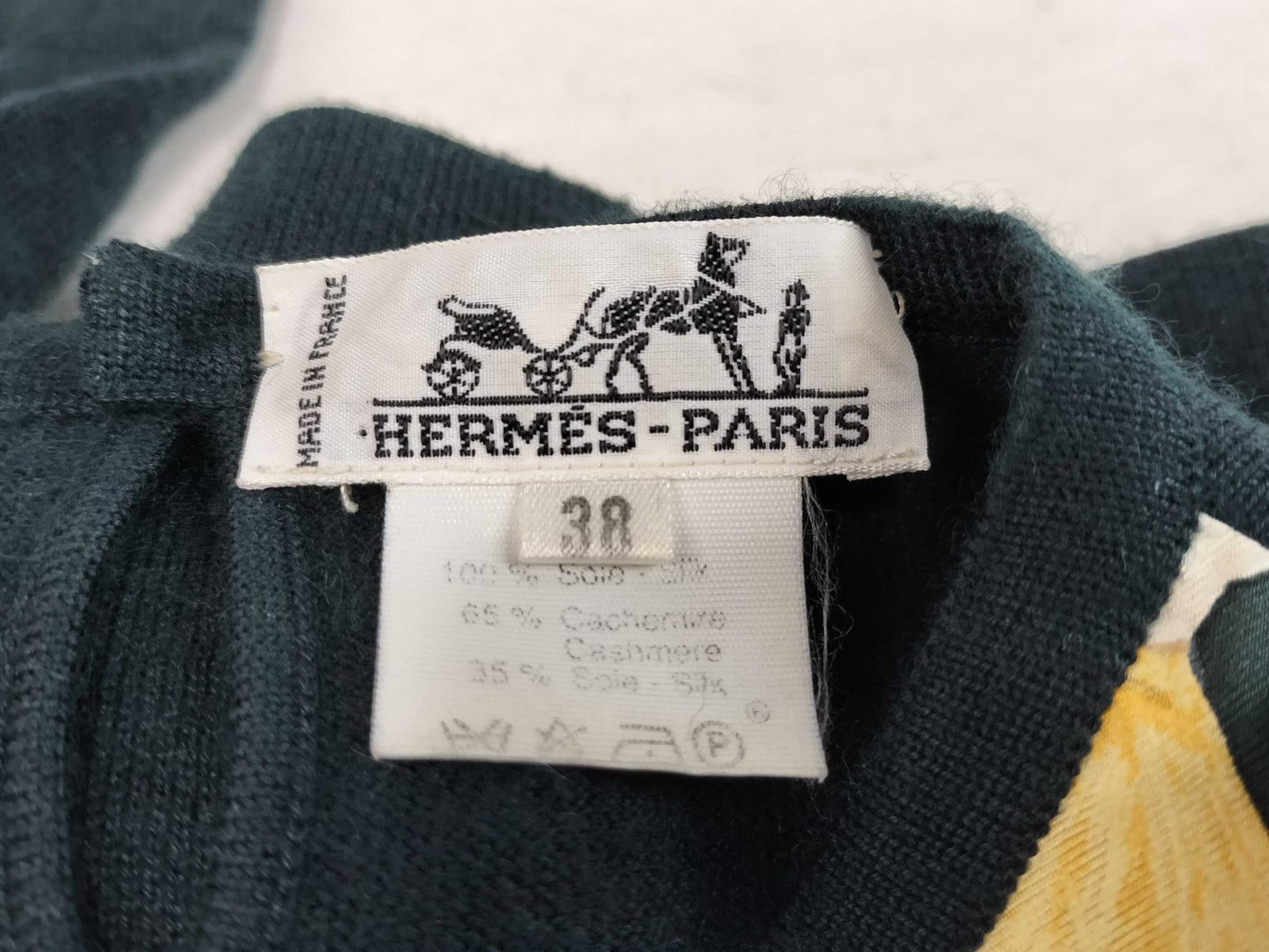 HERMES Ballerina Print ◎ HERMES Twill, Cashmere, Silk Knit Sweater with Serie Buttons and Gold Buttons, Ballet Scarf Pattern, Black, Yellow, Vintage Top
