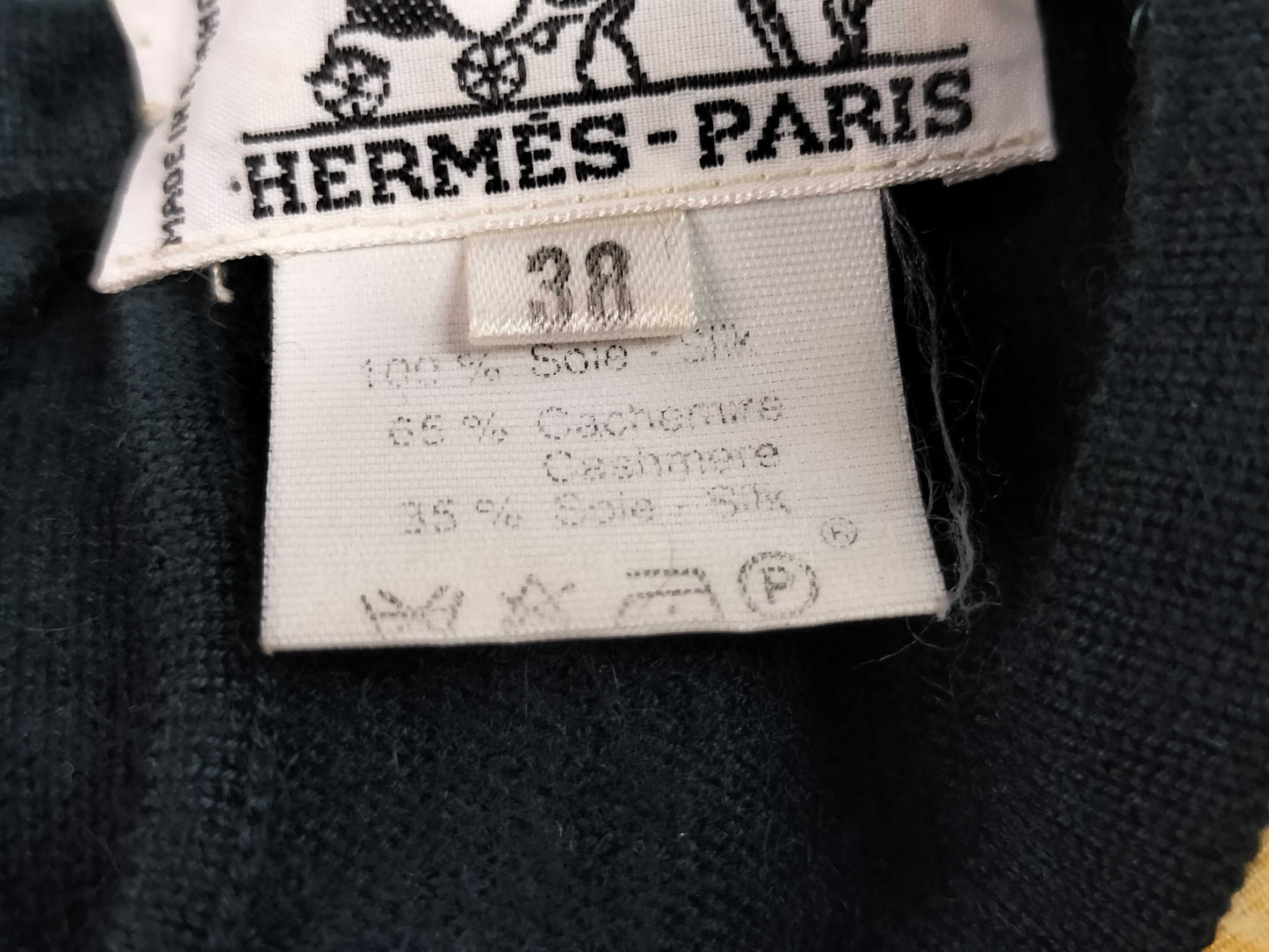 HERMES Ballerina Print ◎ HERMES Twill, Cashmere, Silk Knit Sweater with Serie Buttons and Gold Buttons, Ballet Scarf Pattern, Black, Yellow, Vintage Top