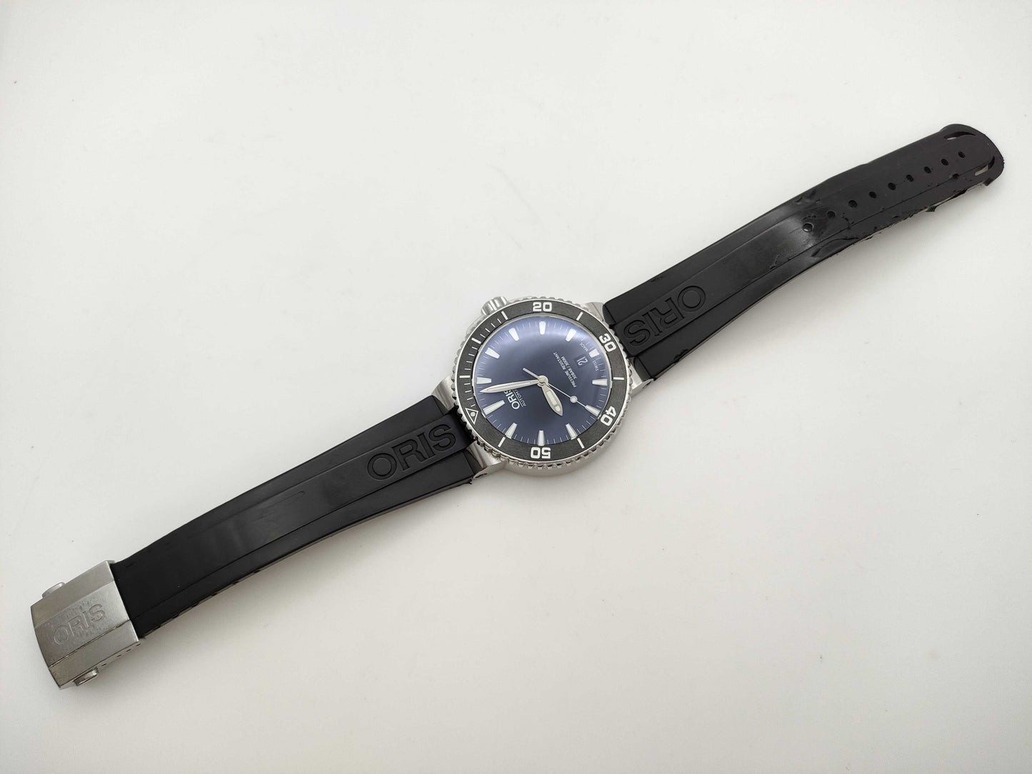 Oris Aquis 7676 32-93819 Automatic Men's Watch