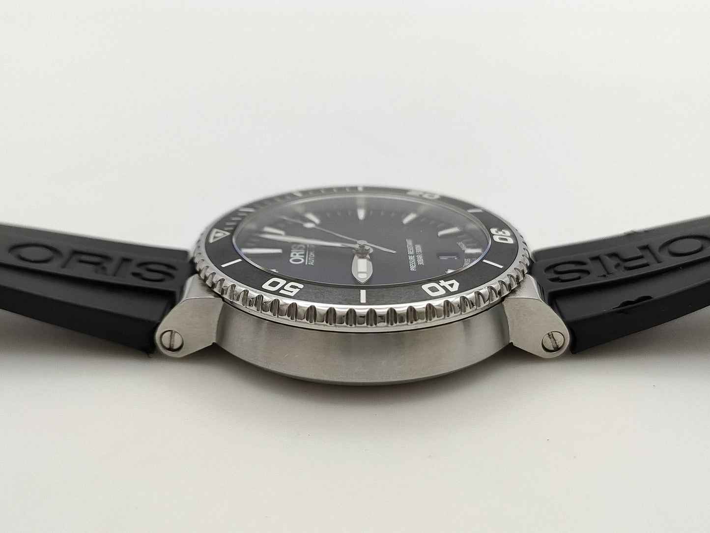 Oris Aquis 7676 32-93819 Automatic Men's Watch