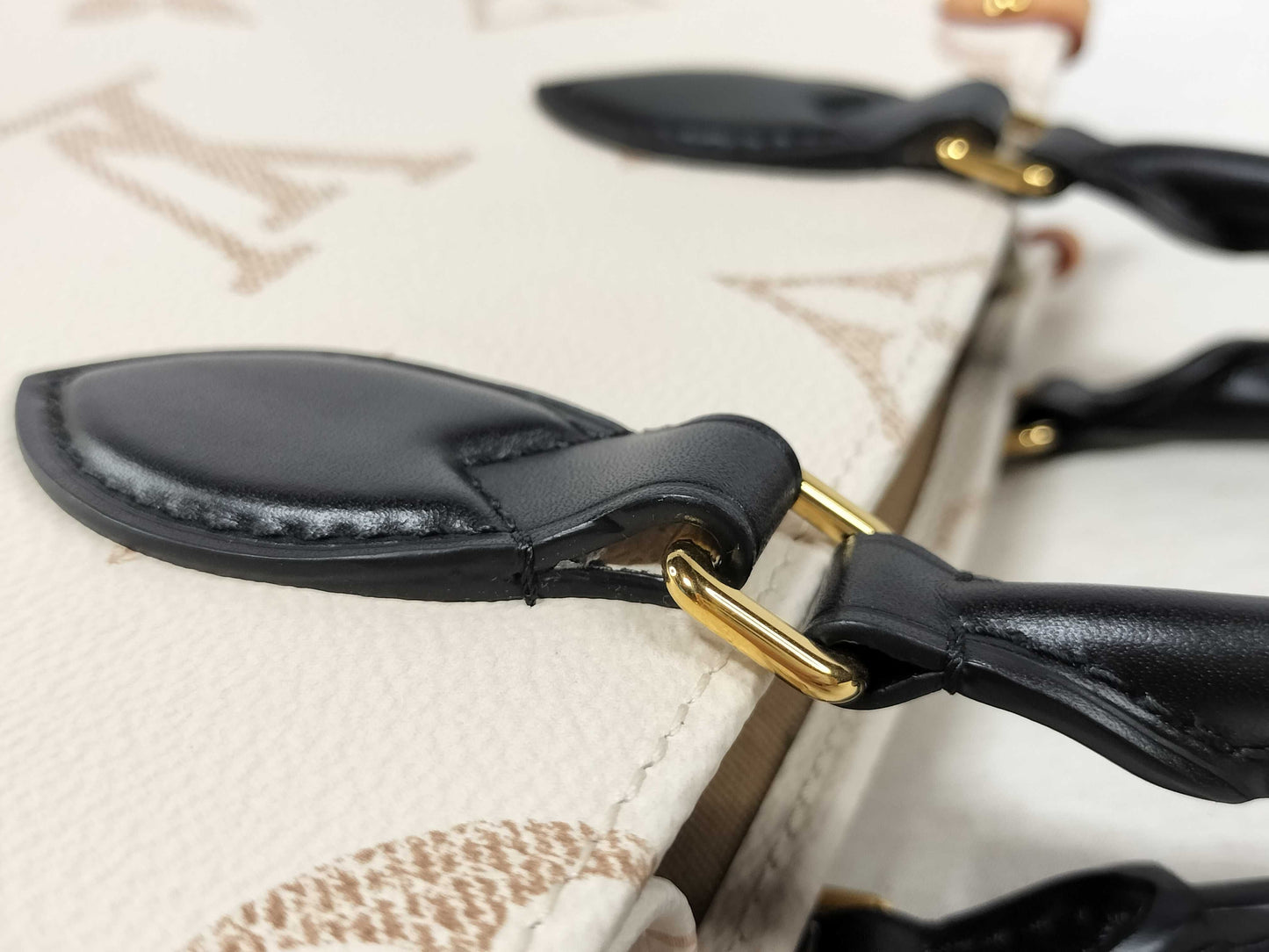 LOUIS VUITTON LV Monogram Dune On the Go PM Handbag, 2-Way, M24533, RFID Enabled, Shoulder Strap and Pouch Included, White/Black