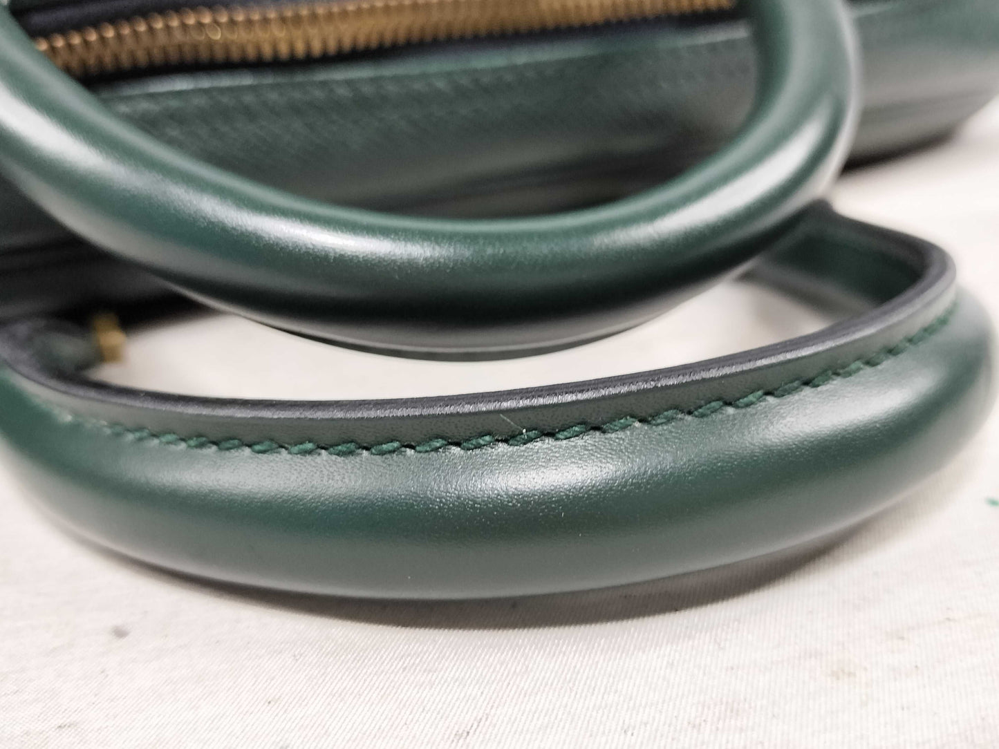 LOUIS VUITTON Taiga LV Taiga Kendall PM Boston Bag M30124 Green Boston Bag