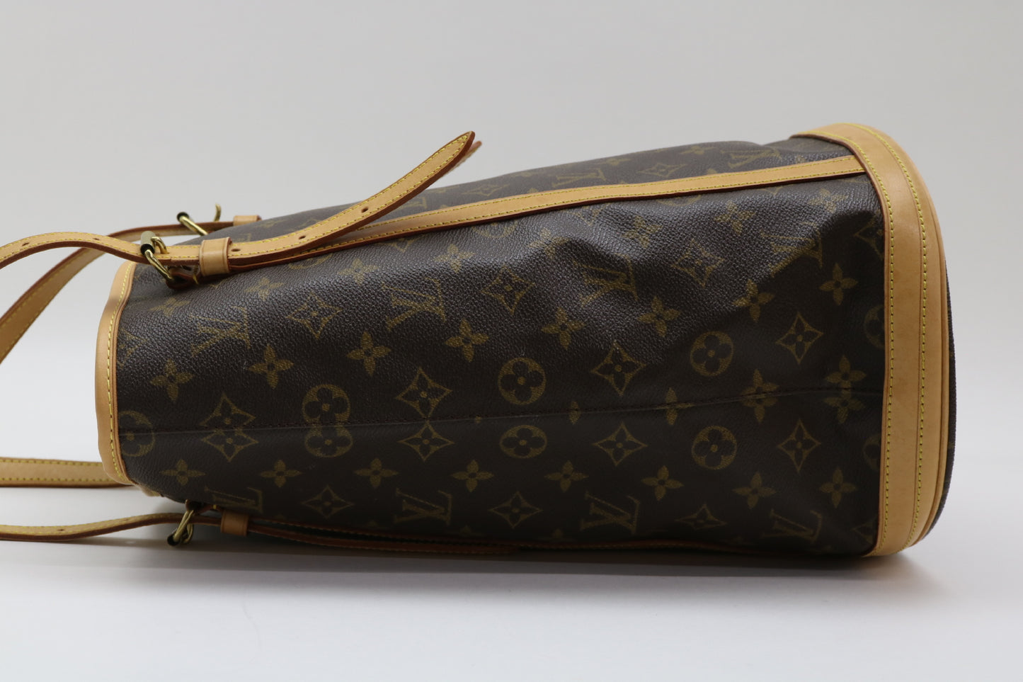 LOUIS VUITTON Monogram Bucket GM Tote Bag