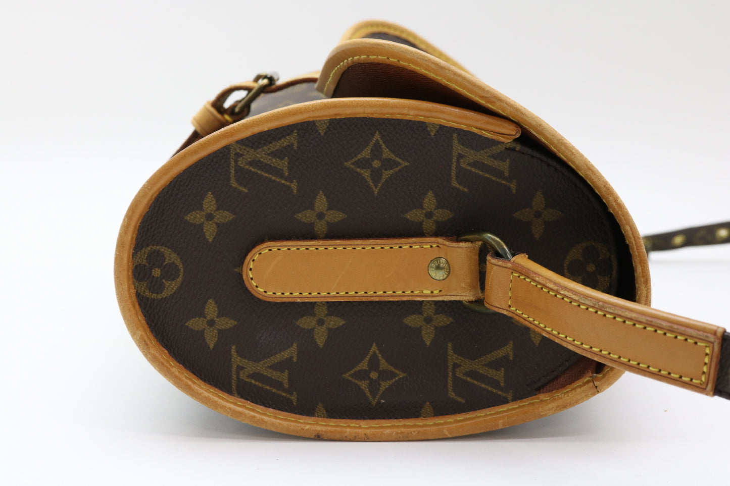 LOUIS VUITTON Monogram Manul Shoulder Bag
