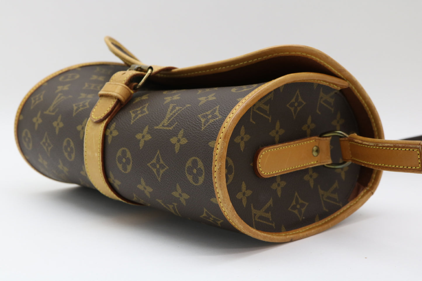 LOUIS VUITTON Monogram Manul Shoulder Bag
