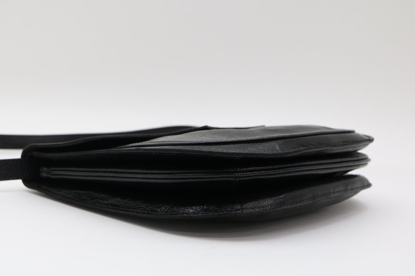 Yves Saint Laurent Lizard Shoulder Bag