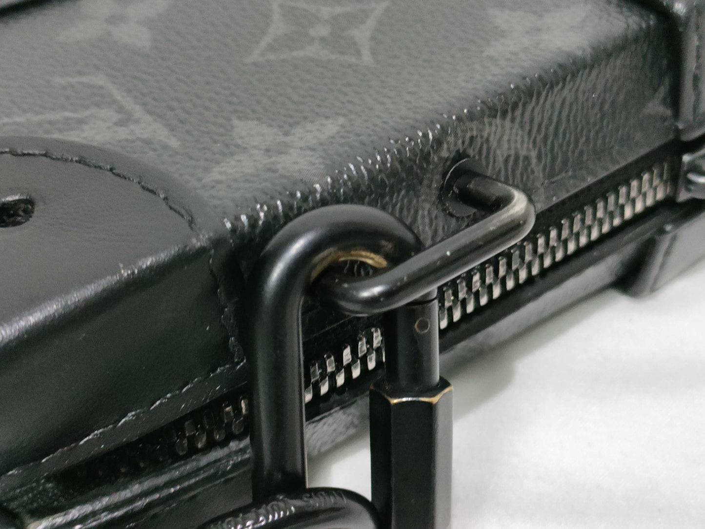 LOUIS VUITTON Monogram Louis Vuitton Eclipse Soft Trunk Wallet M69838 RFID Shoulder Bag Wallet Shoulder Bag