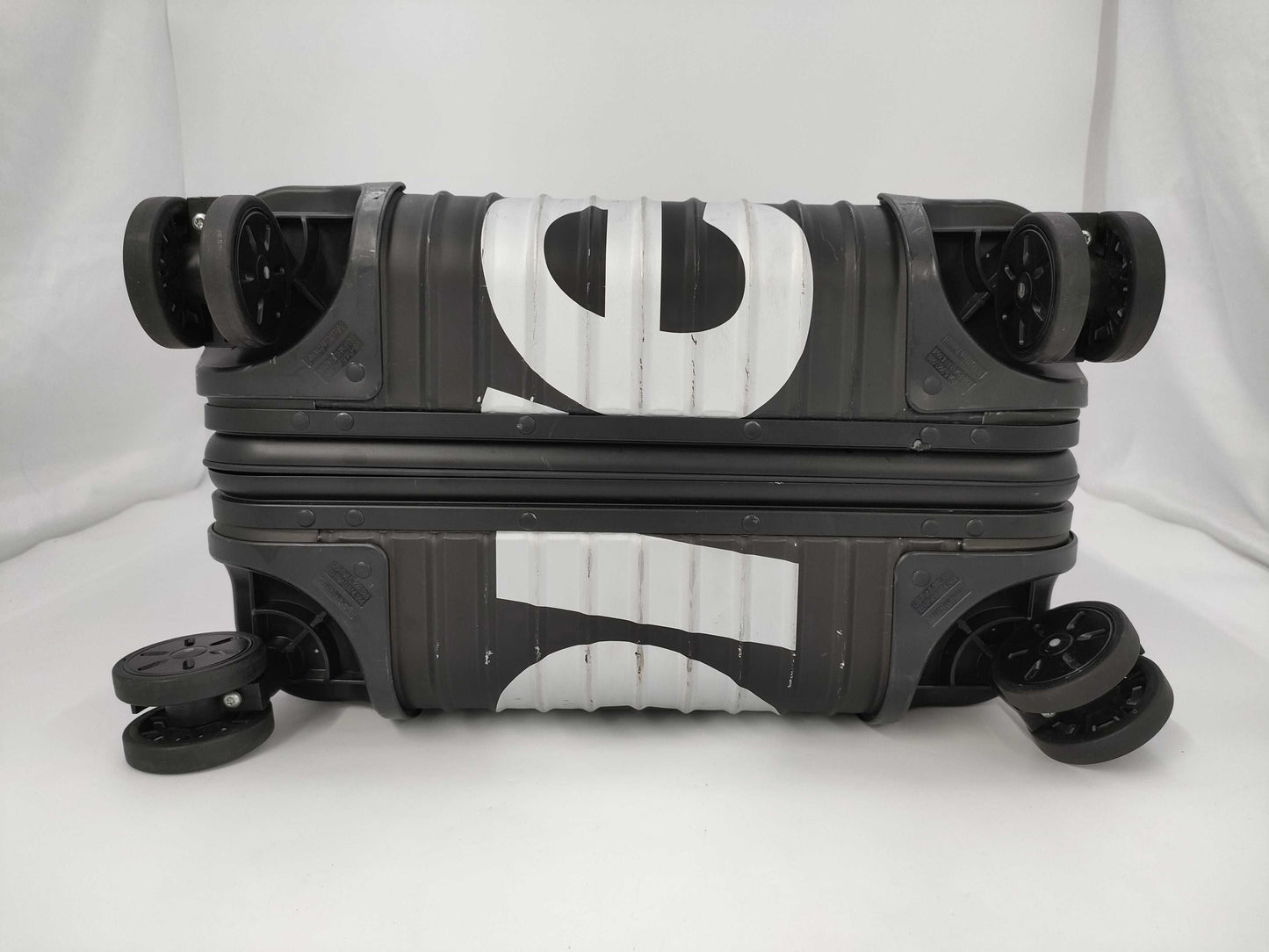 RIMOWA Supreme 2018SS Topaz Carry Bag