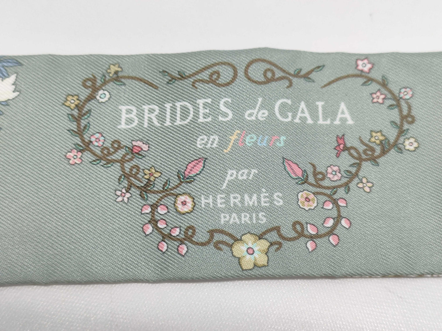 HERMES Twilly "Bride de Gala en Fleur & Eyeliner" Scarf