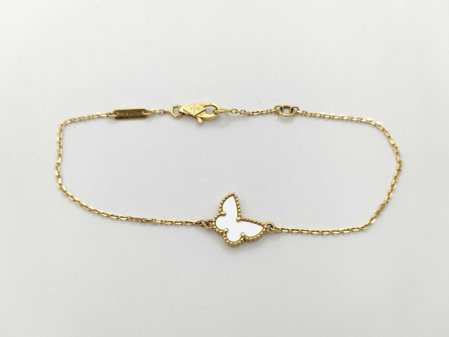 Van Cleef & Arpels Sweet Alhambra Papillon Mother-of-Pearl Yellow Gold Au750 2.0g Bracelet/Bangle