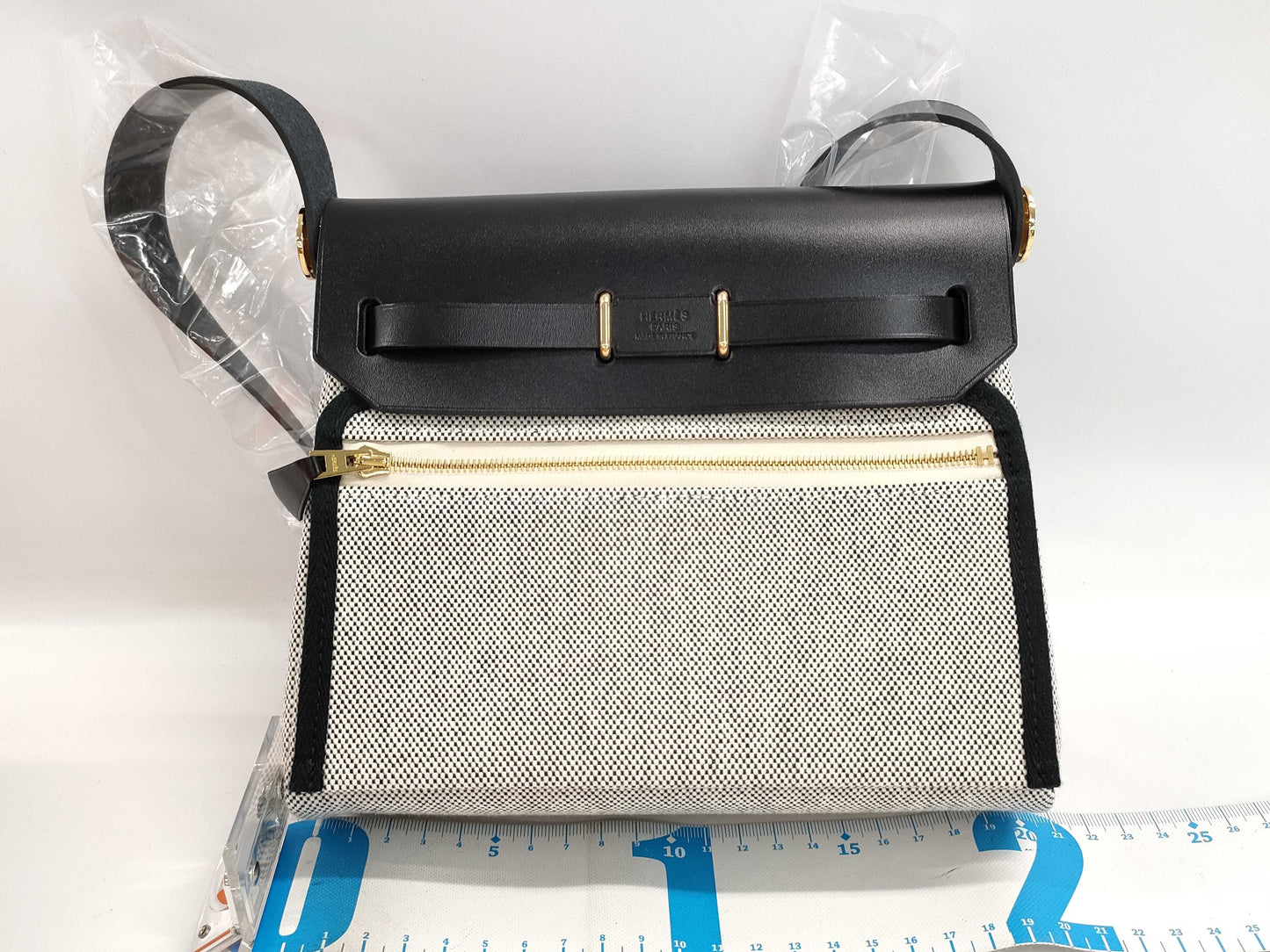 HERMES Airbag Zip 20 Mini Shoulder Bag in Ecru/Noir, Black with Gold Hardware and GP K Stamp