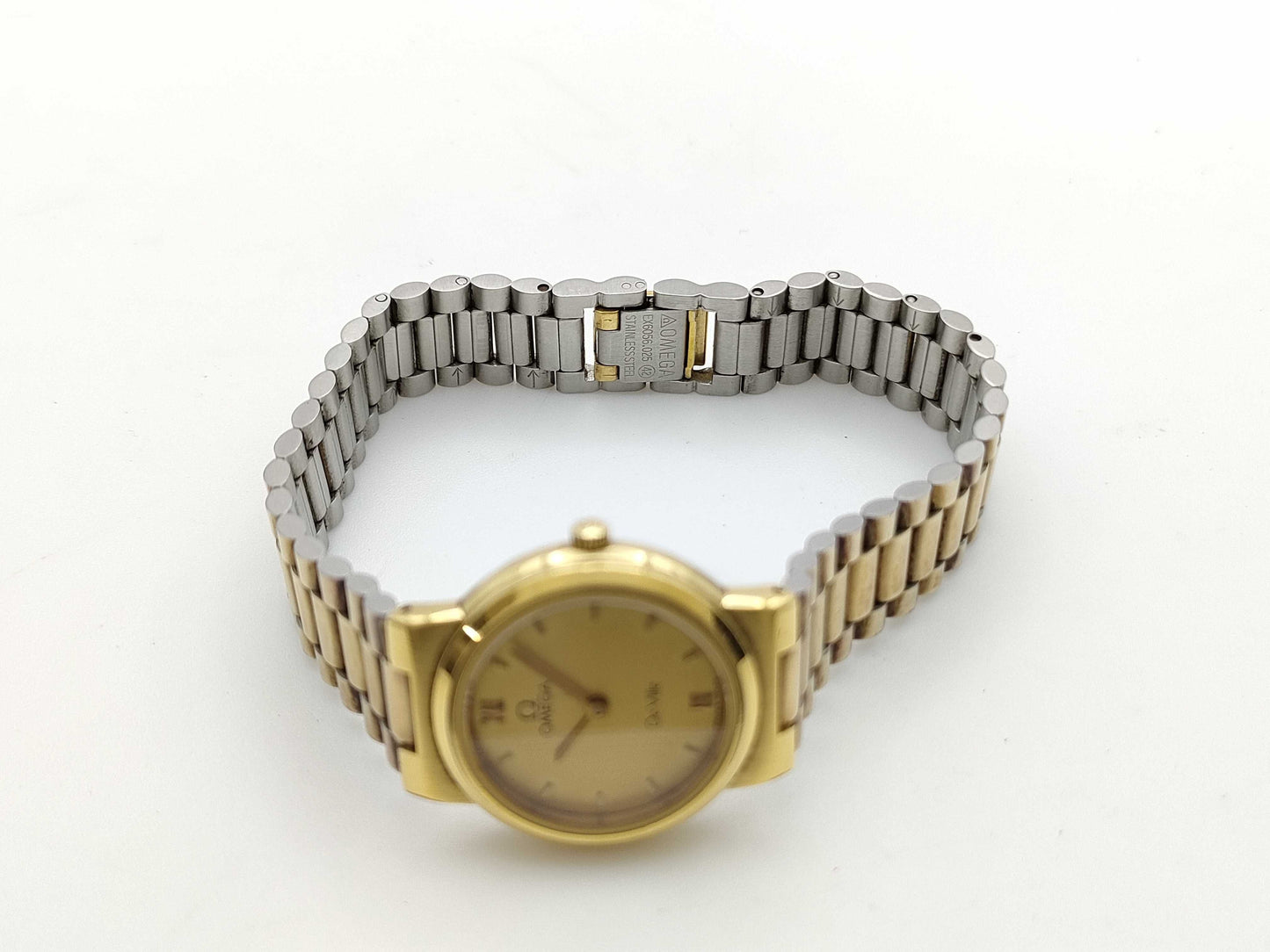 OMEGA 1375 Quartz Unmoving Women's Watch