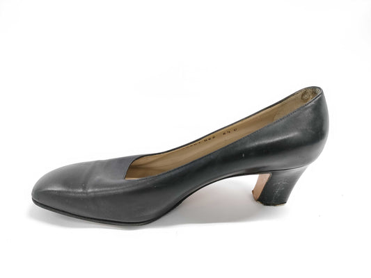 Salvatore Ferragamo pumps size 6.5