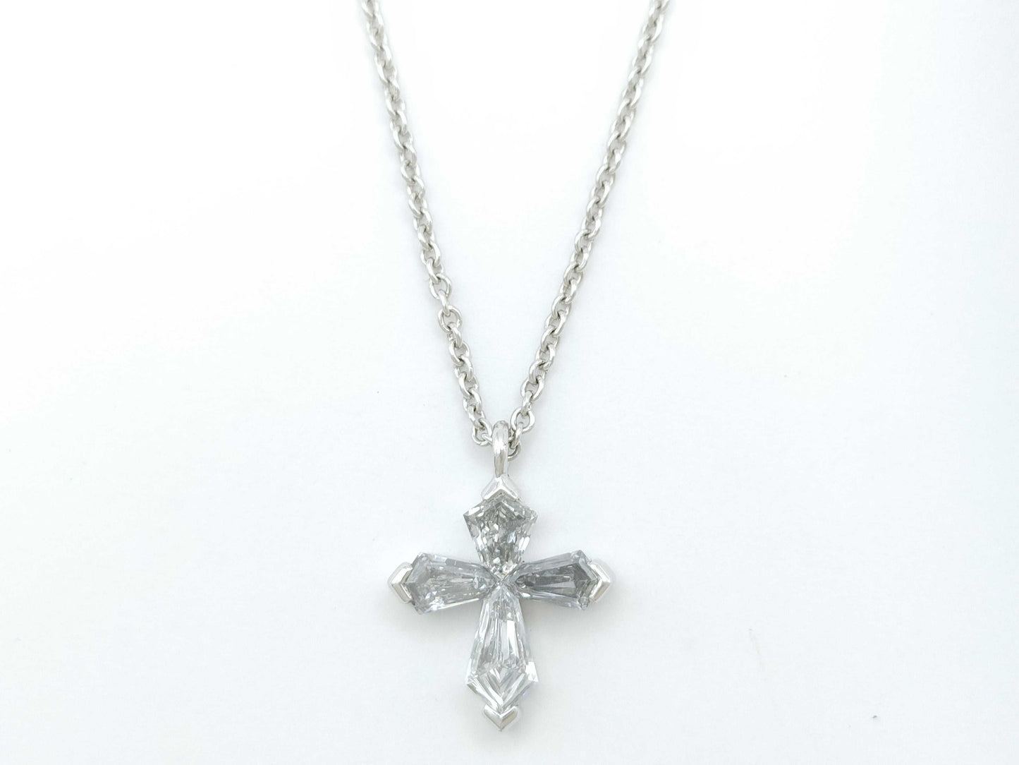GRAFF Trapezoid Diamond Necklace in WG 750, 3.5g