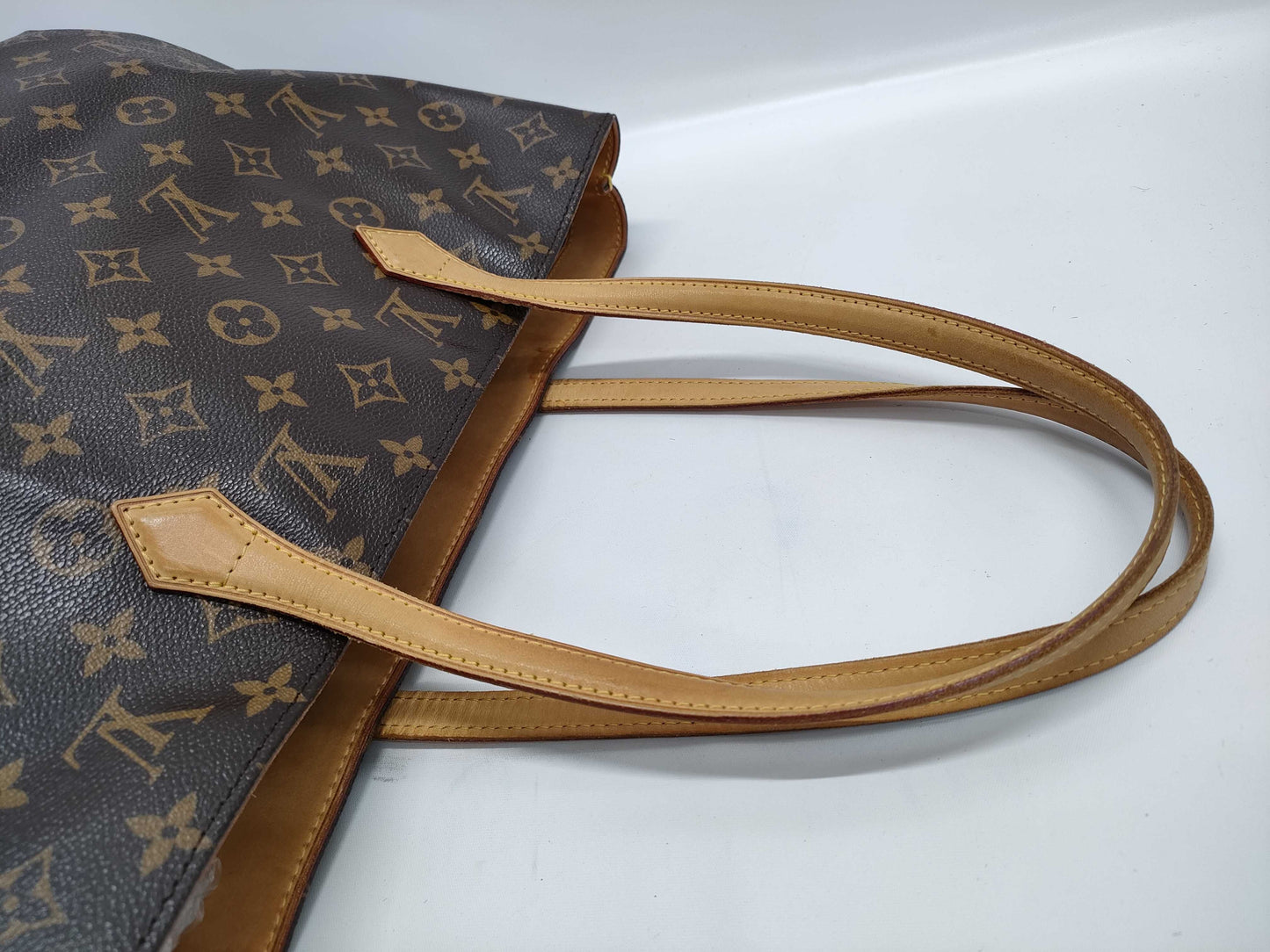 LOUIS VUITTON LV Wilshire Tote Bag