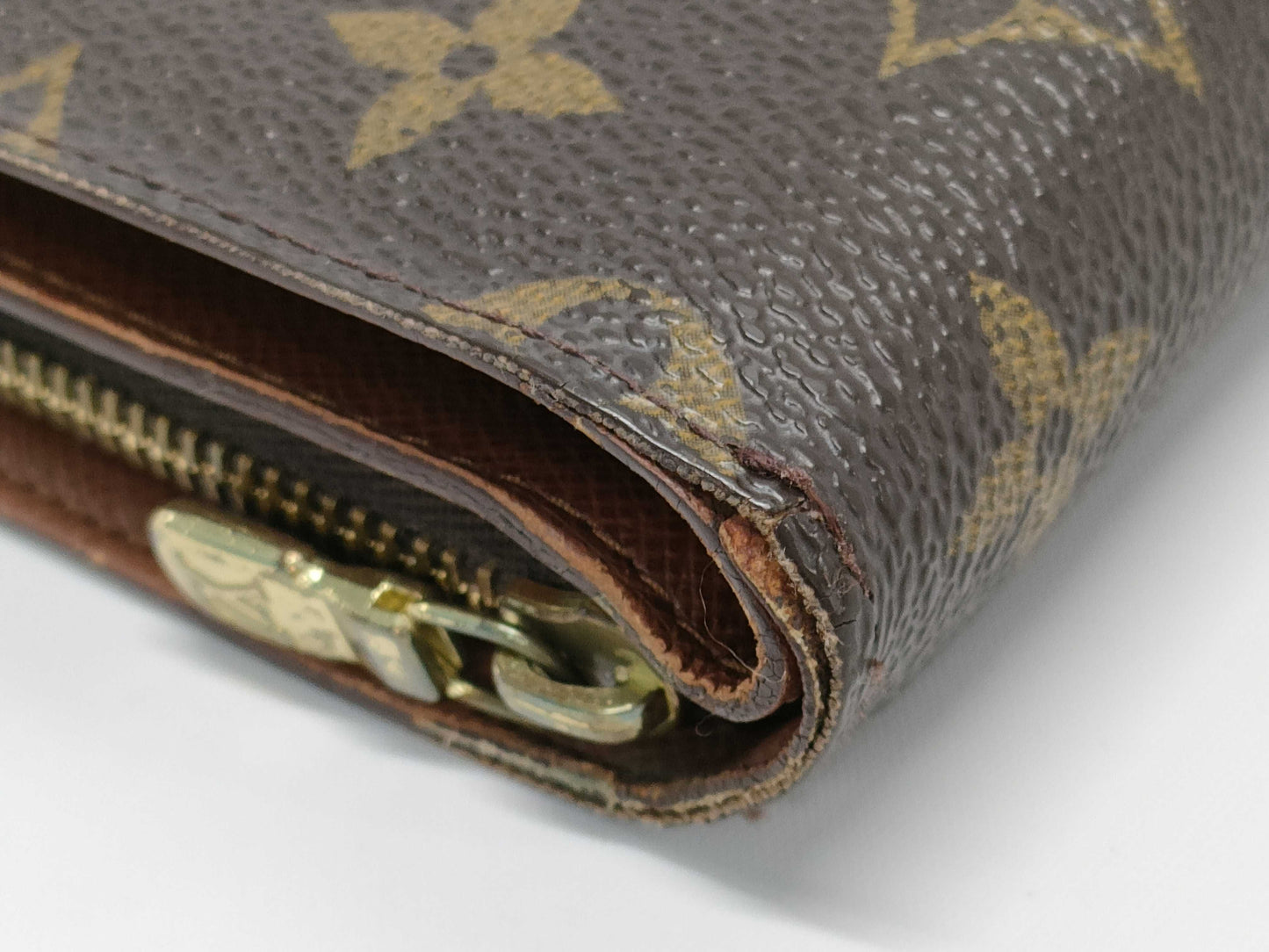 LOUIS VUITTON LV Monogram Wallet