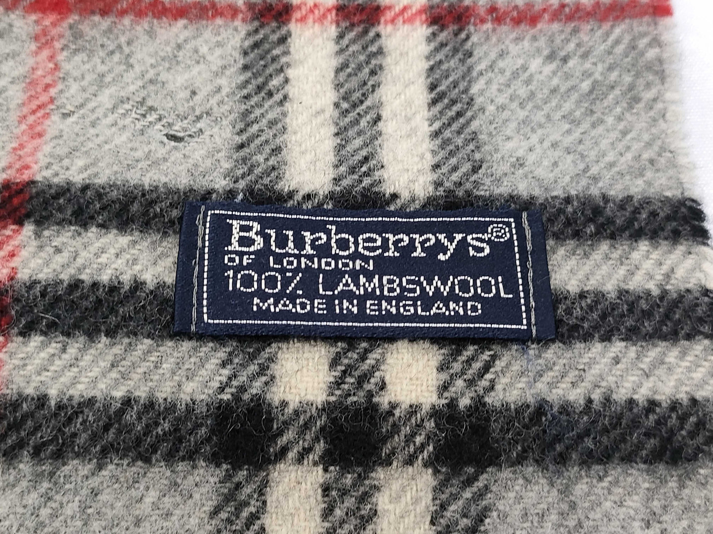 Burberrys 2-piece scarf and stole set