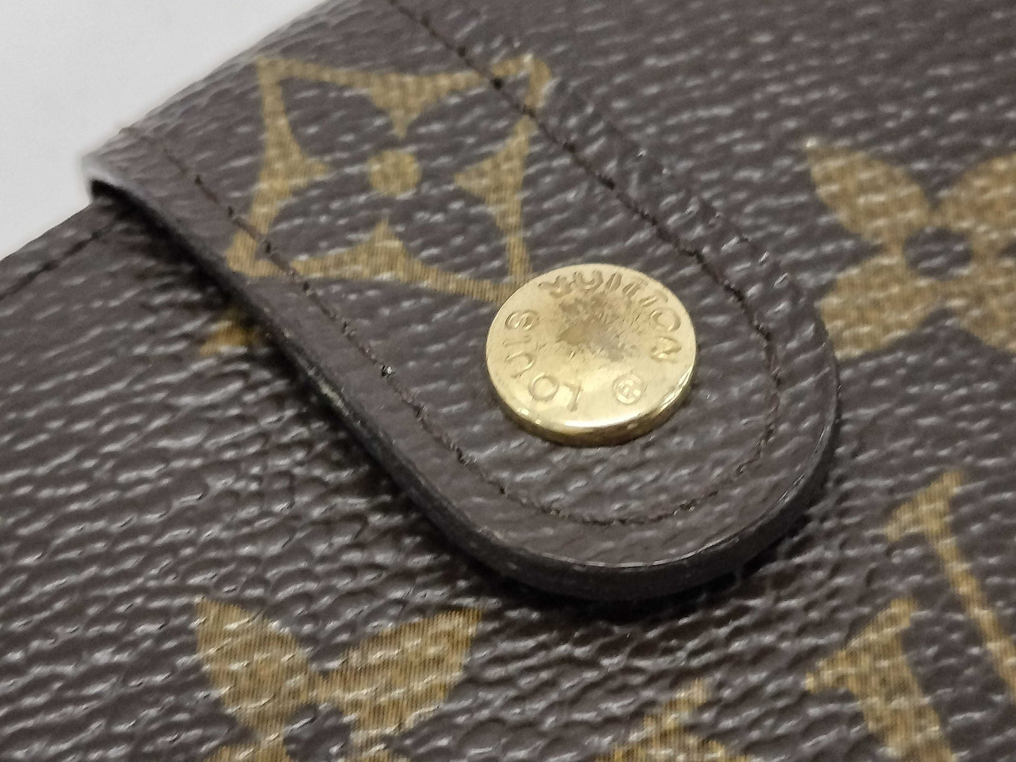 LOUIS VUITTON LV Monogram Wallet