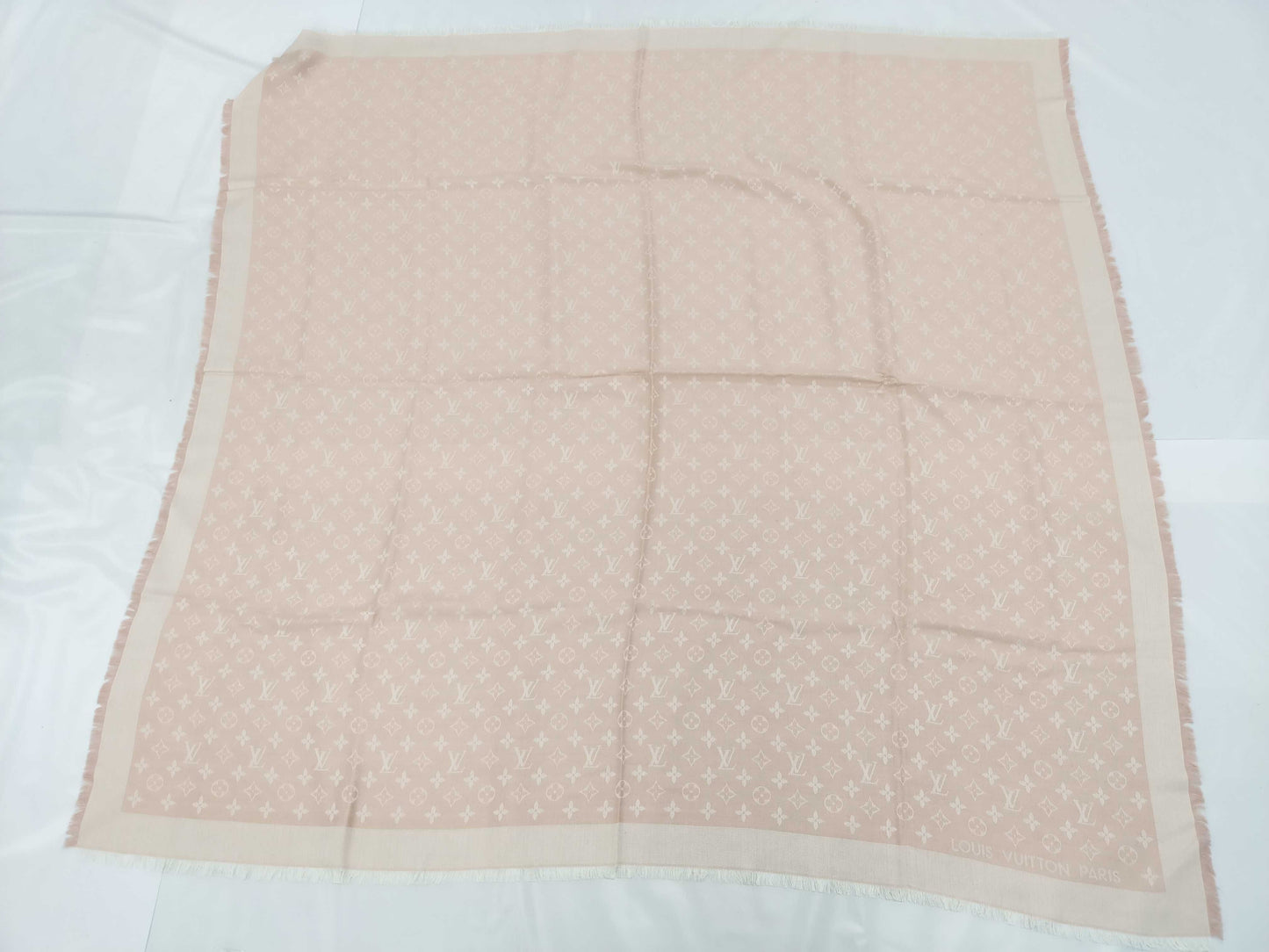 LOUIS VUITTON LV Stole Pink Scarf