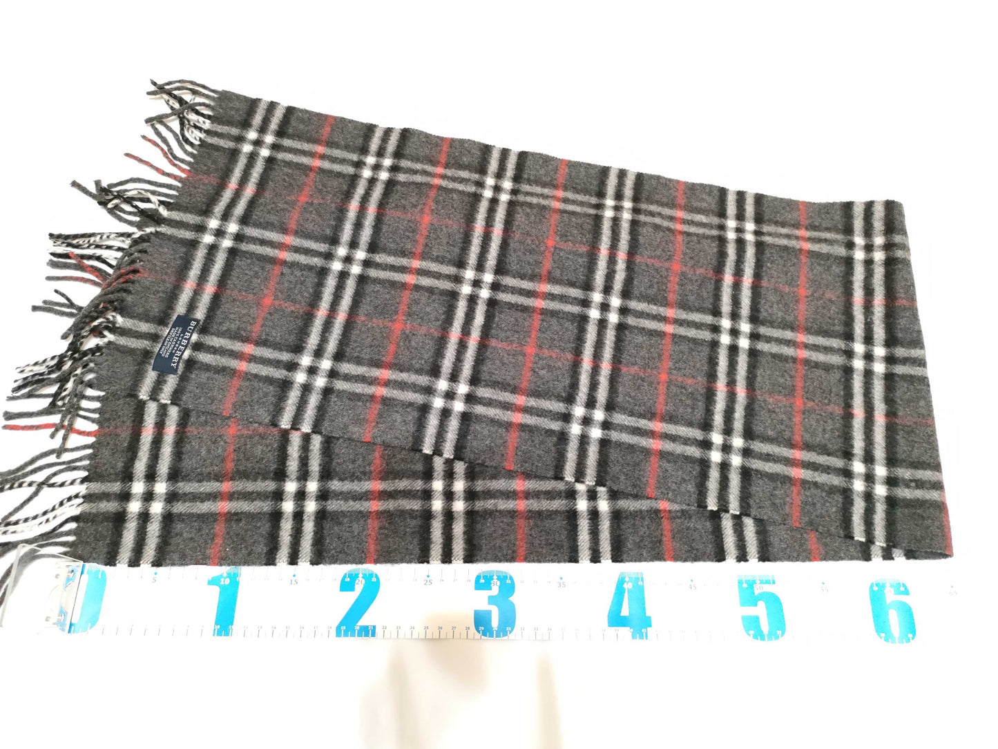 BURBERRY London 100% Cashmere Gray Nova Check Scarf