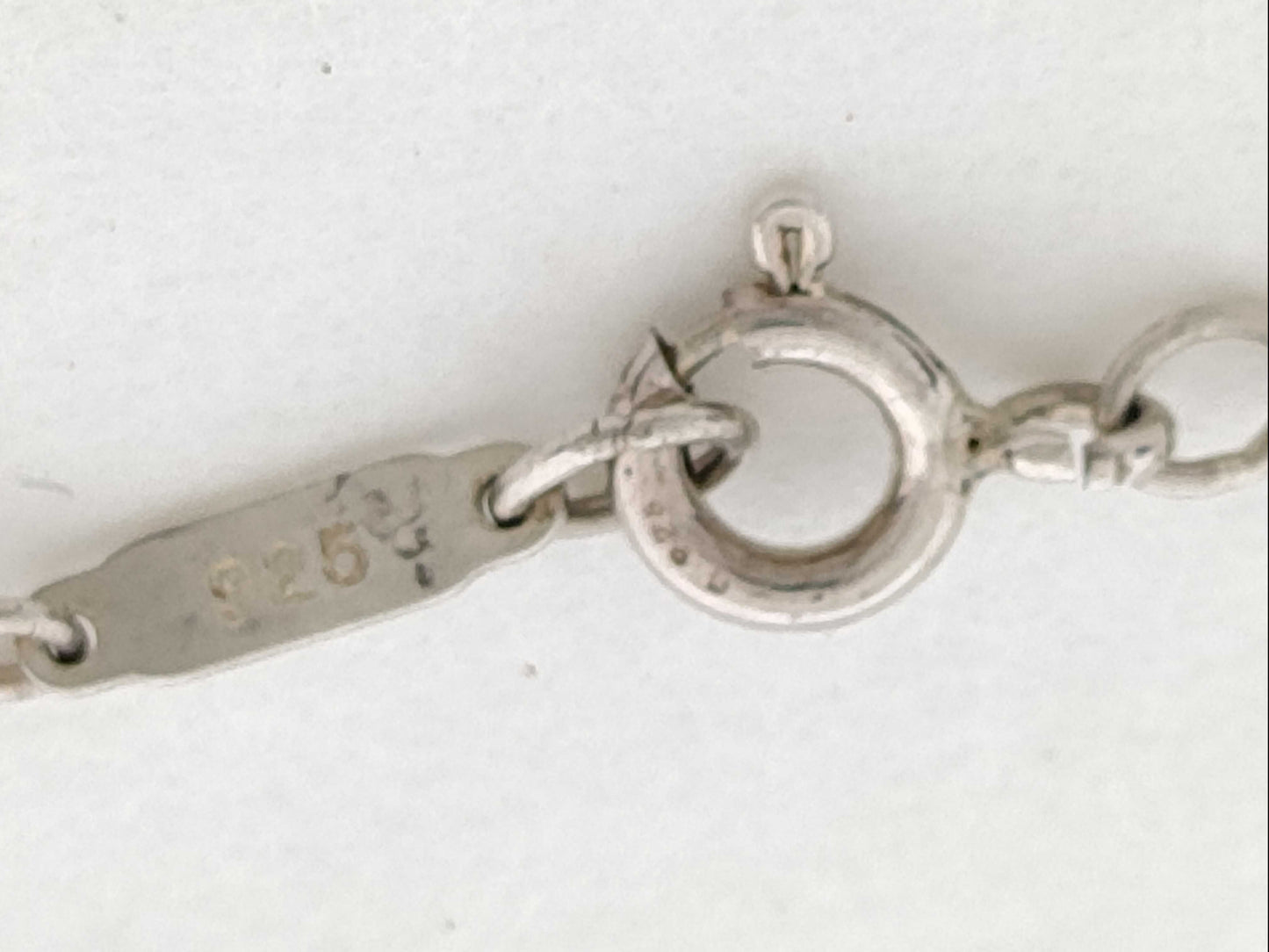 Tiffany & Co. Narrow Interlocking Circle 925 5.4g Necklace
