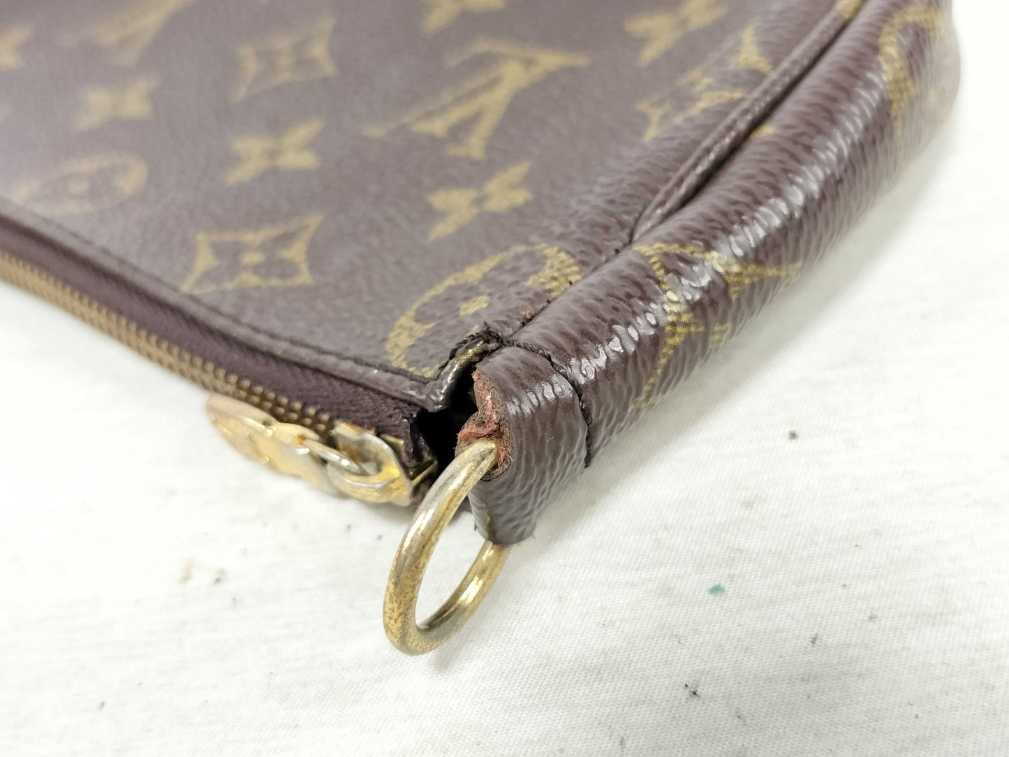 LOUIS VUITTON Monogram Pouch Pouch