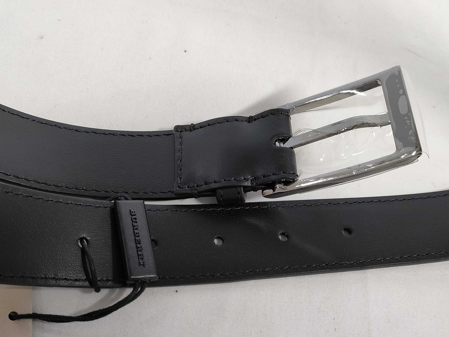 BURBERRY Black Leather Belt 32/80