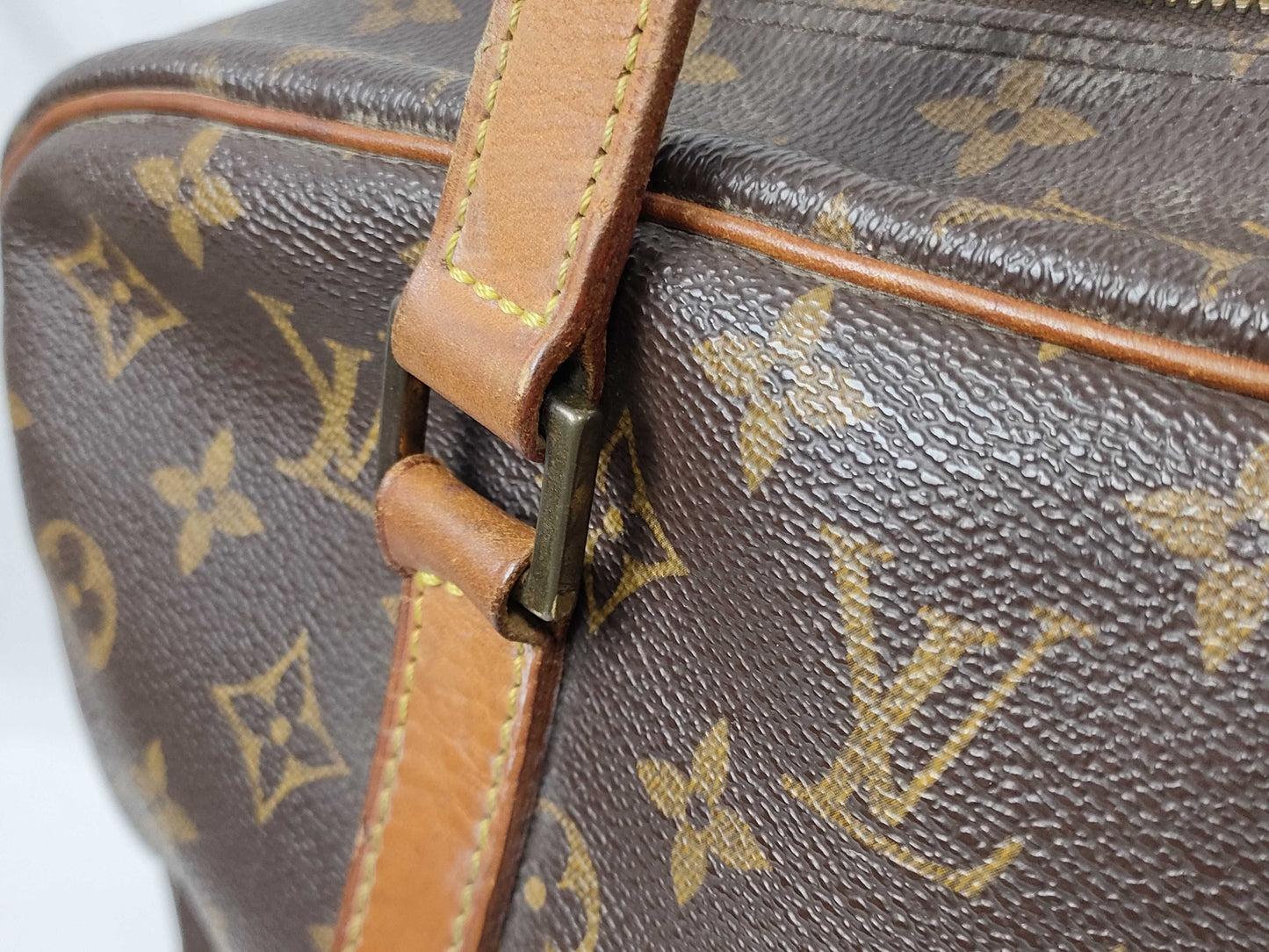 LOUIS VUITTON Monogram Cite GM Shoulder Bag
