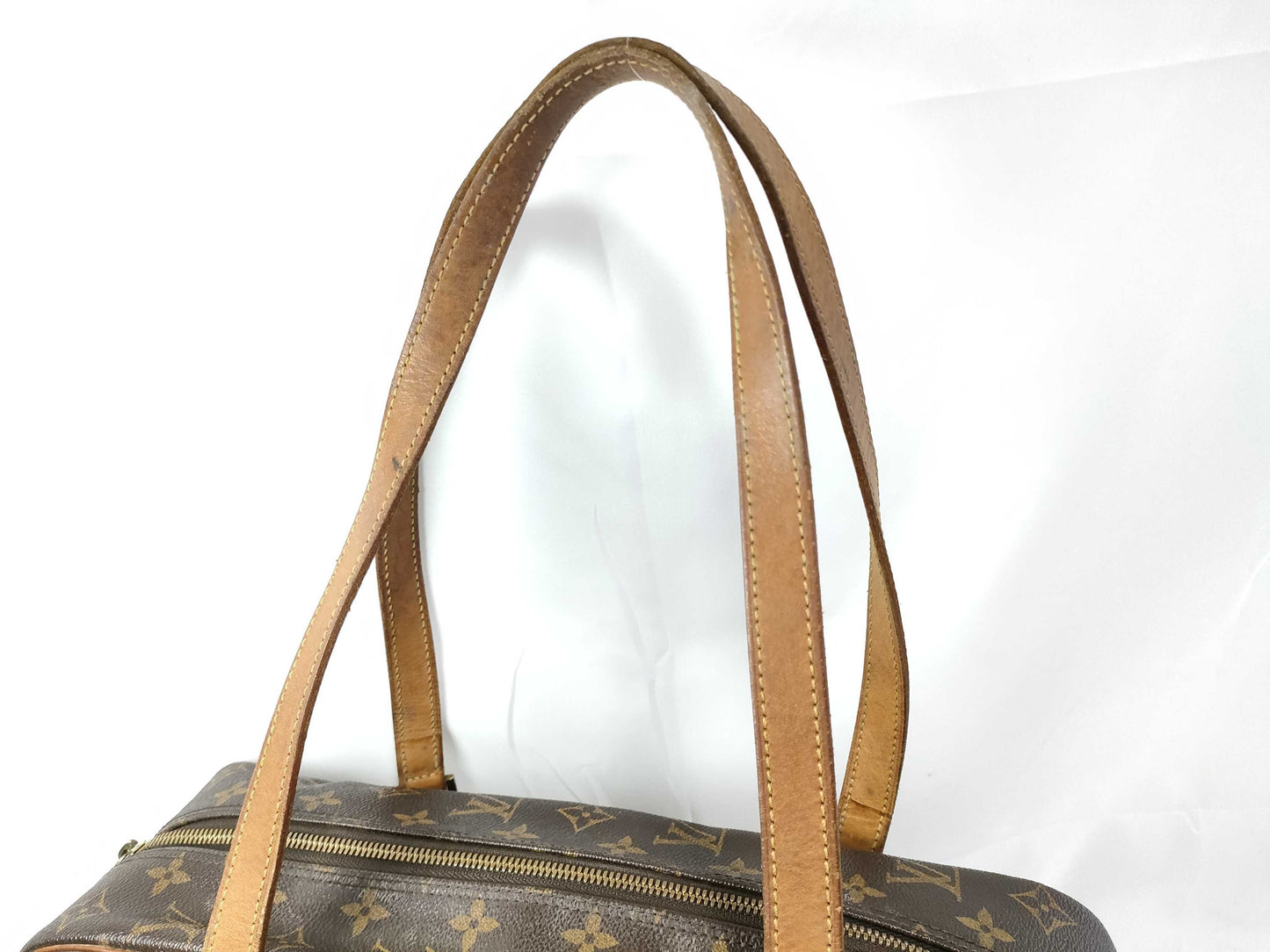 LOUIS VUITTON Monogram Cite GM Shoulder Bag