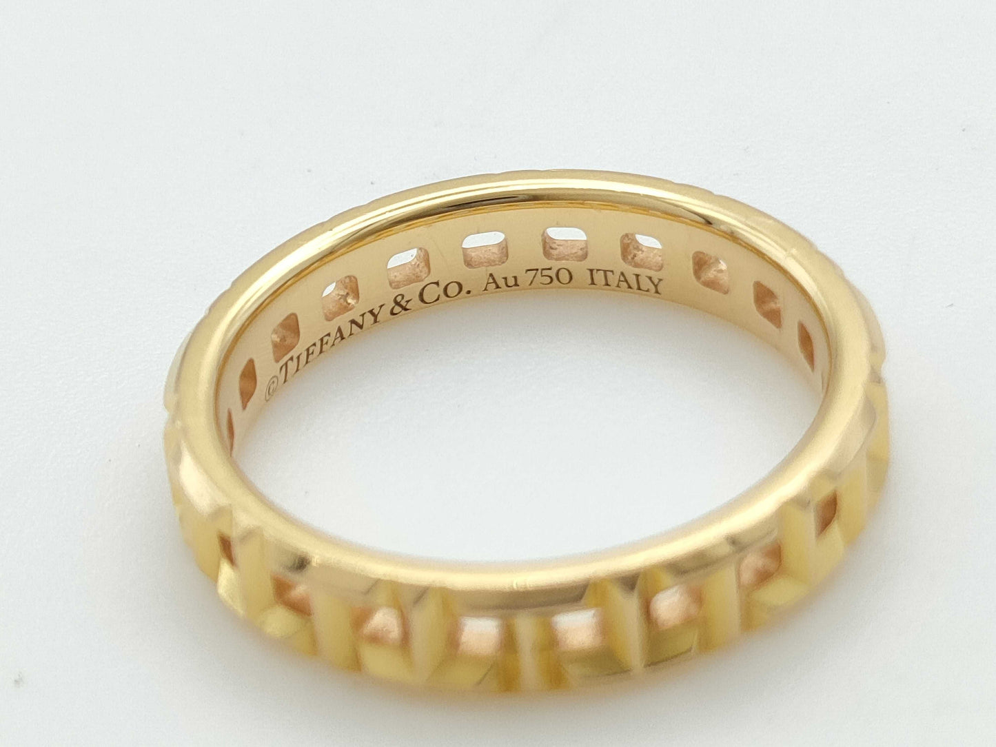 Tiffany & Co. T True Narrow Yellow Gold Au750 2.8g Ring