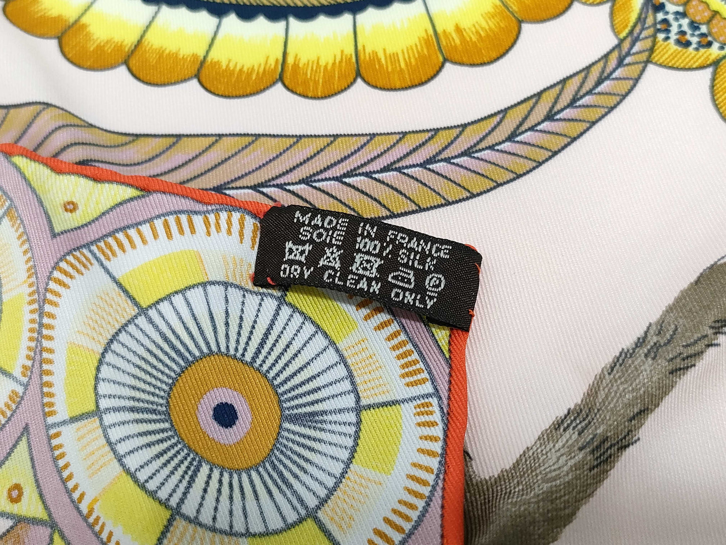 HERMES Carre 70 Savannah Dance Scarf with tag