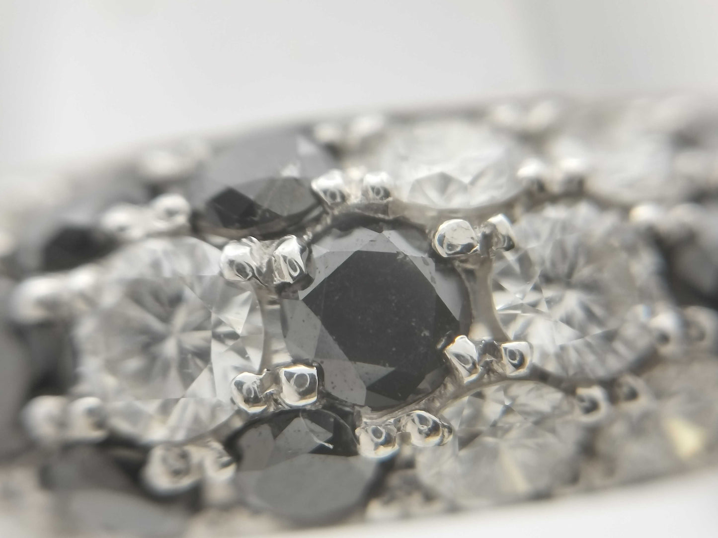 Diamond Black Diamond K18WG 6.0g Ring