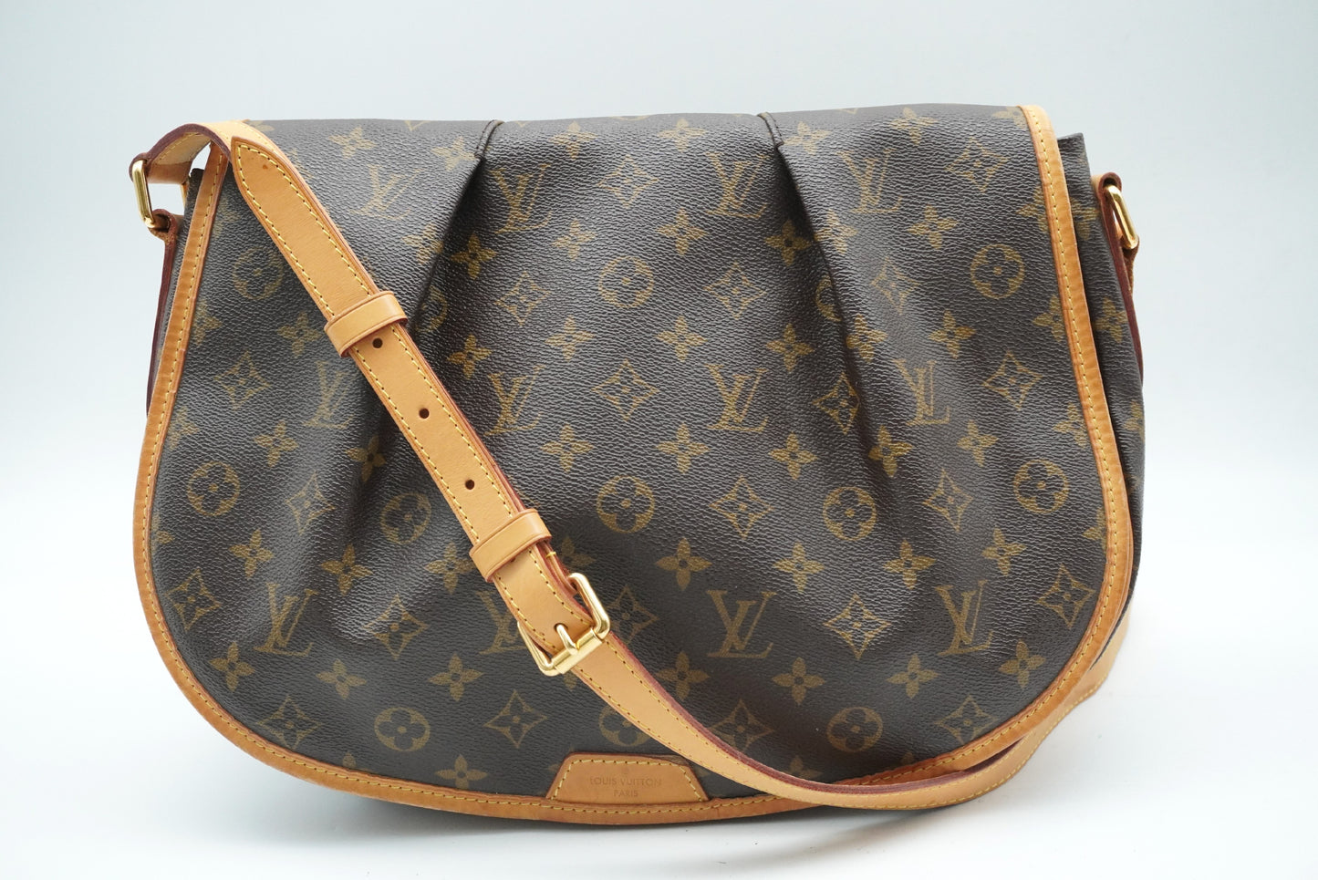 LOUIS VUITTON Monogram Menilmontant MM M40473 Shoulder Bag