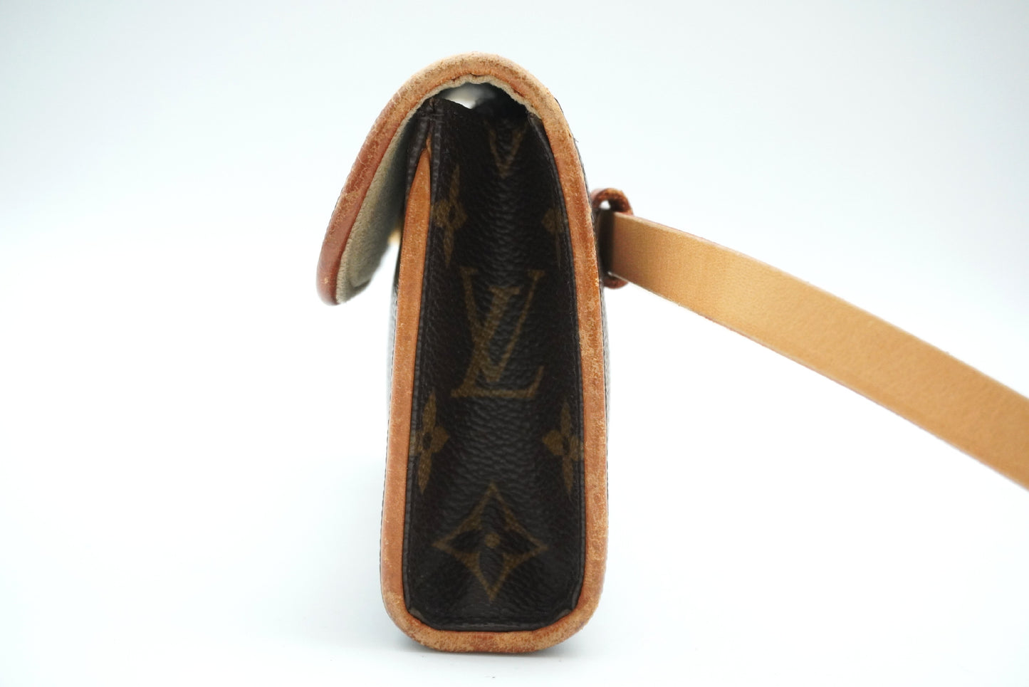 LOUIS VUITTON Monogram Pochette Florentine M51855 Shoulder Bag