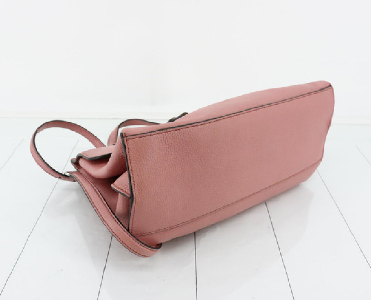 GUCCI Bamboo Turnlock Shoulder Bag with Strap 392013