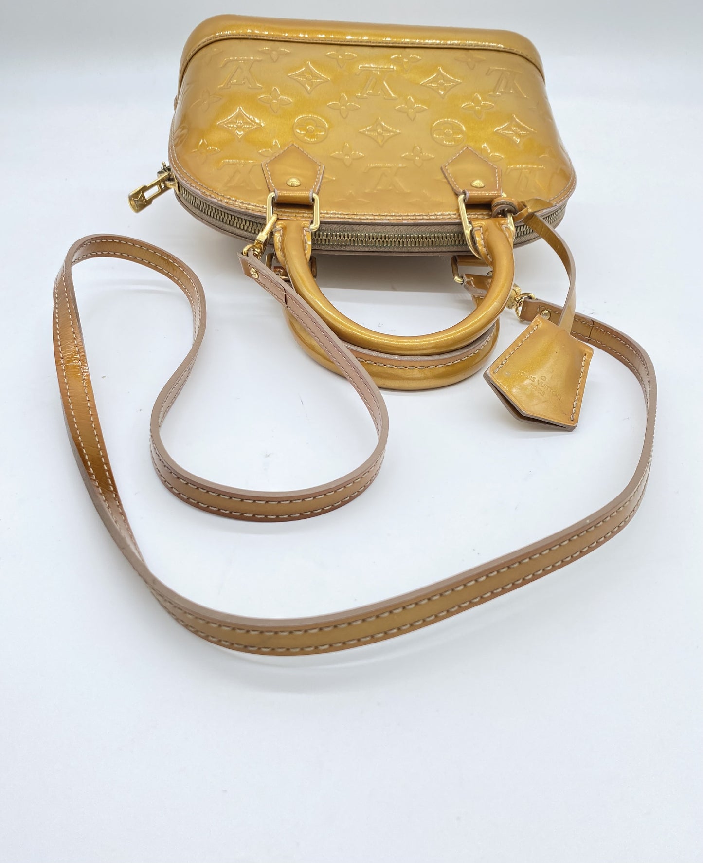 LOUIS VUITTON Alma BB Beige Poudre Vernis M91752 Shoulder Bag with Strap