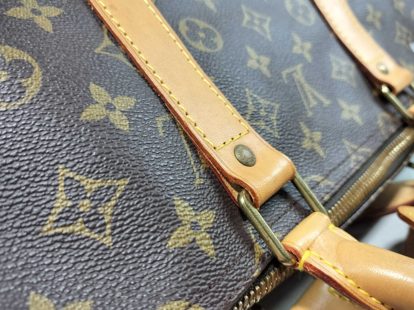 LOUIS VUITTON Monogram Keepall Bandouliere 55 Boston Bag