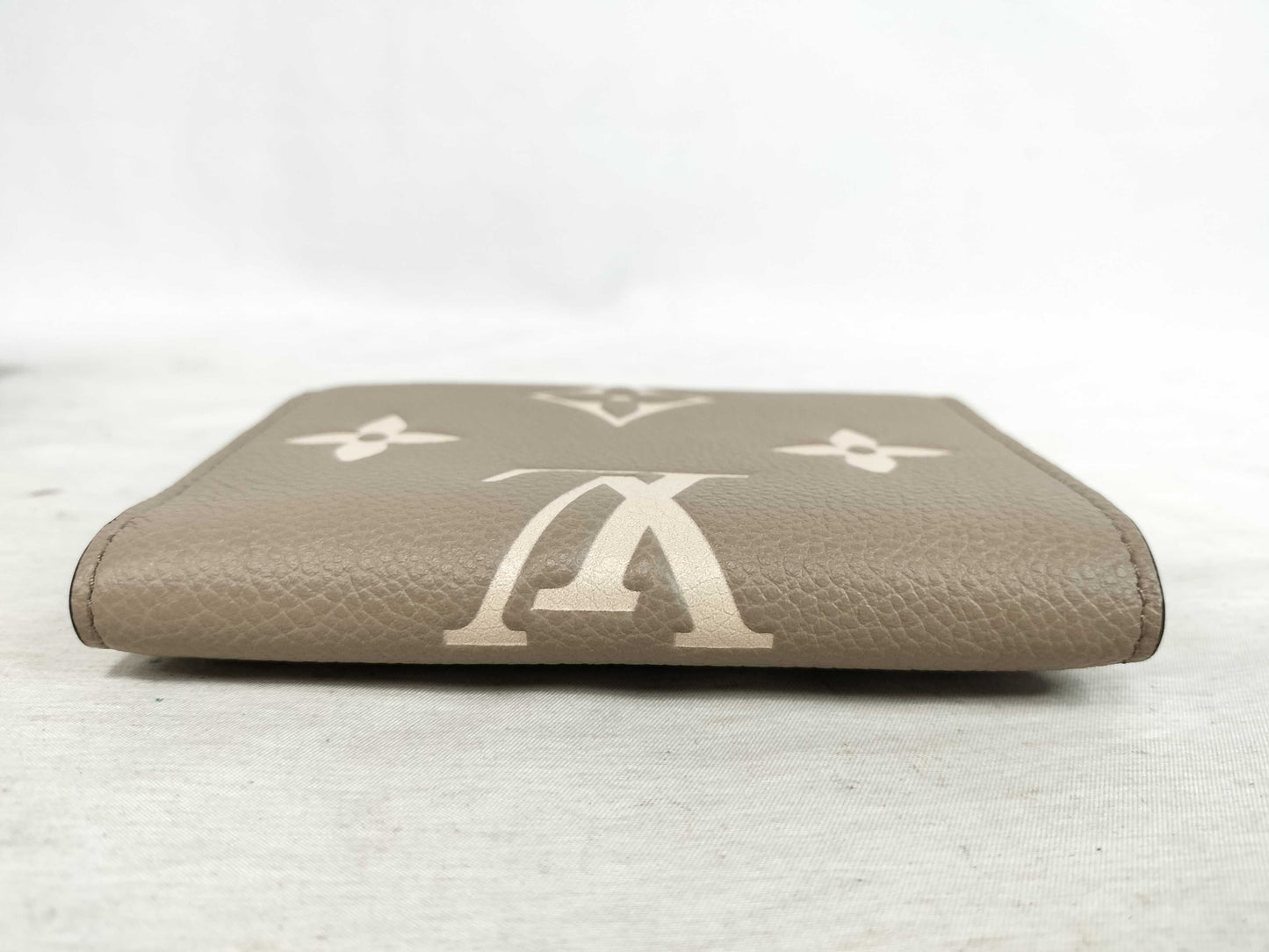 LOUIS VUITTON Monogram Empreinte LOUIS VUITTON Monogram Empreinte Portefeuille Victorine RFID Wallet