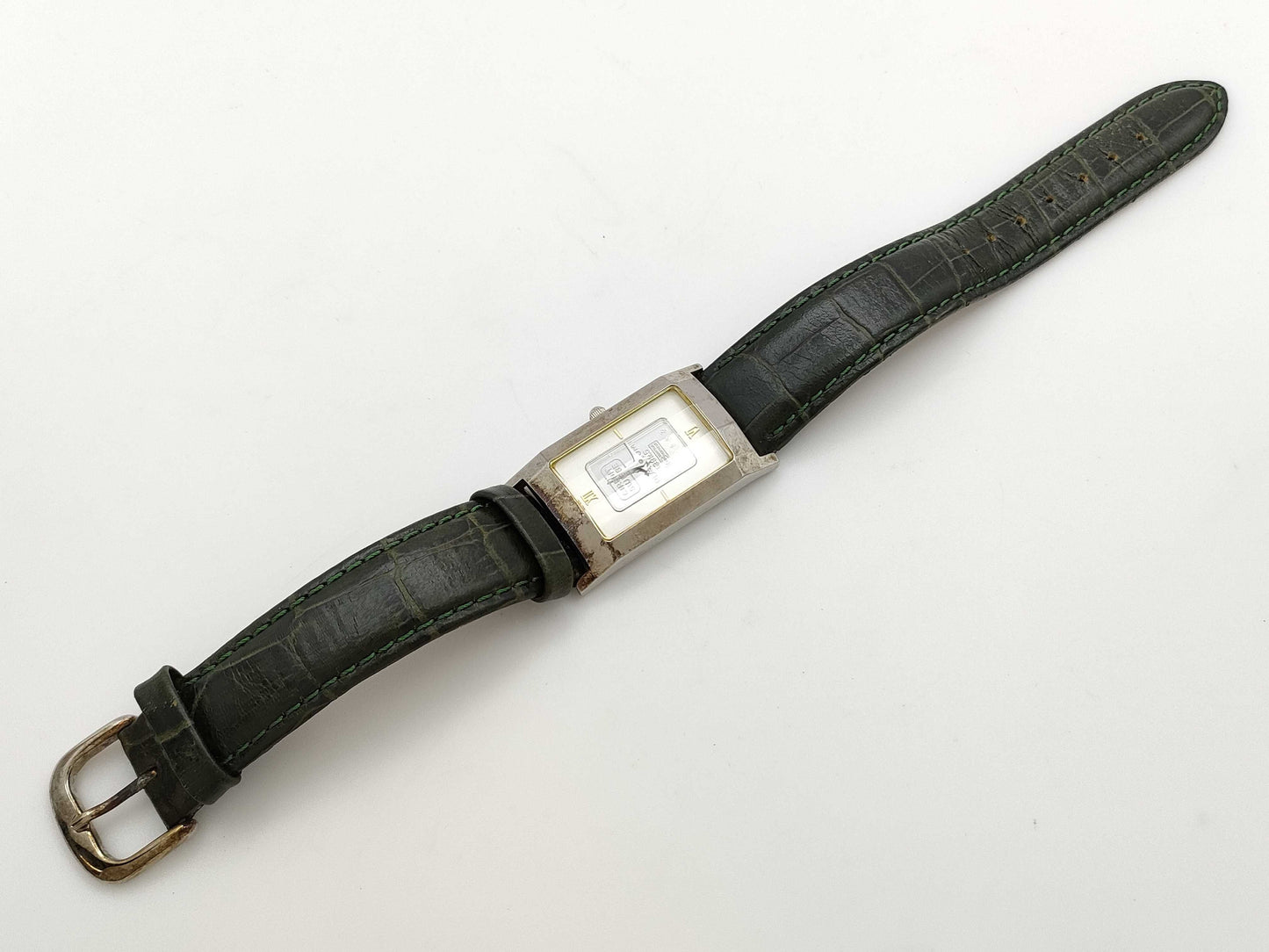 Quartz women's watch