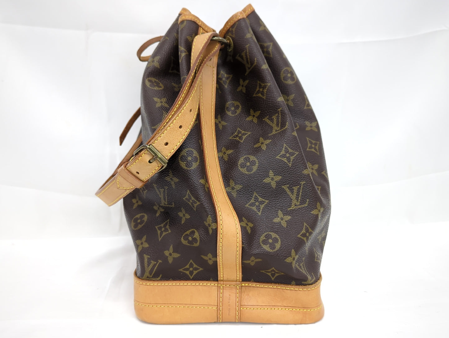 LOUIS VUITTON M42224 Monogram Noe Shoulder Bag