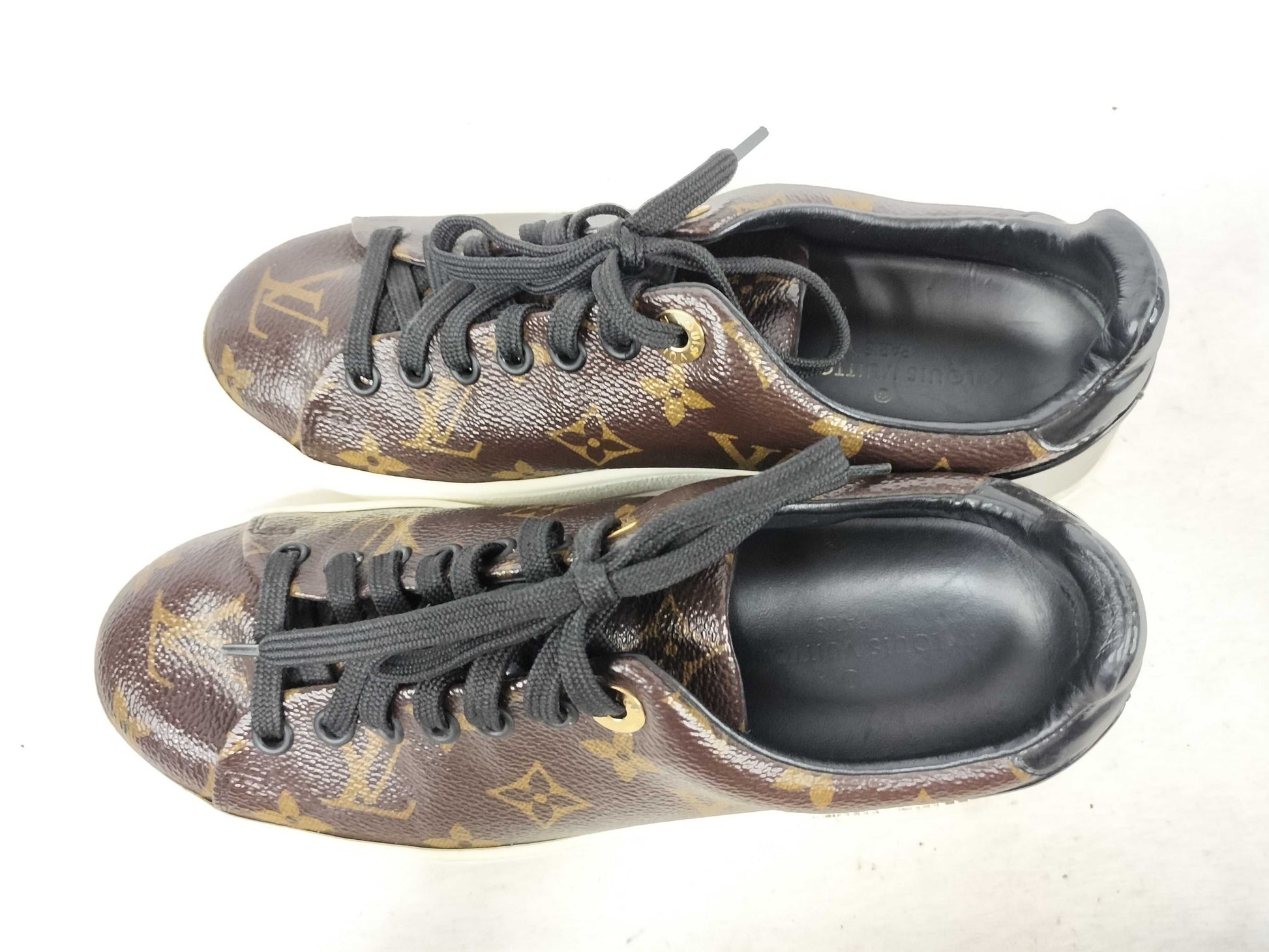 LOUIS VUITTON Monogram Louis Vuitton Women's Sneakers Size 35