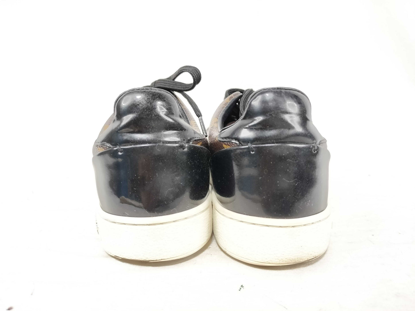 LOUIS VUITTON Monogram Louis Vuitton Women's Sneakers Size 35
