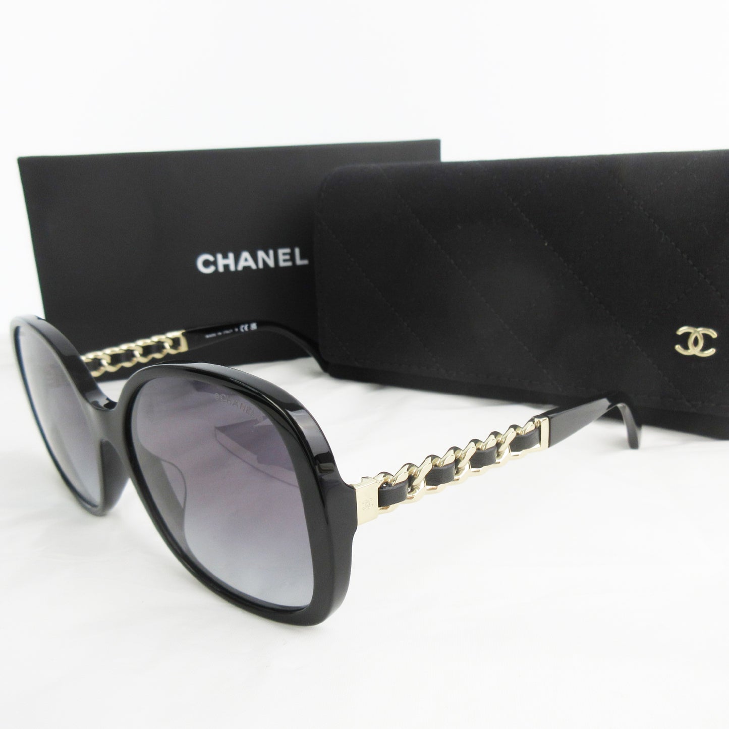 CHANEL Unused Eyewear Chain with Coco Mark Logo 5470-Q-A c.622/S6 Black Gold Hardware Sunglasses/Eyeglasses