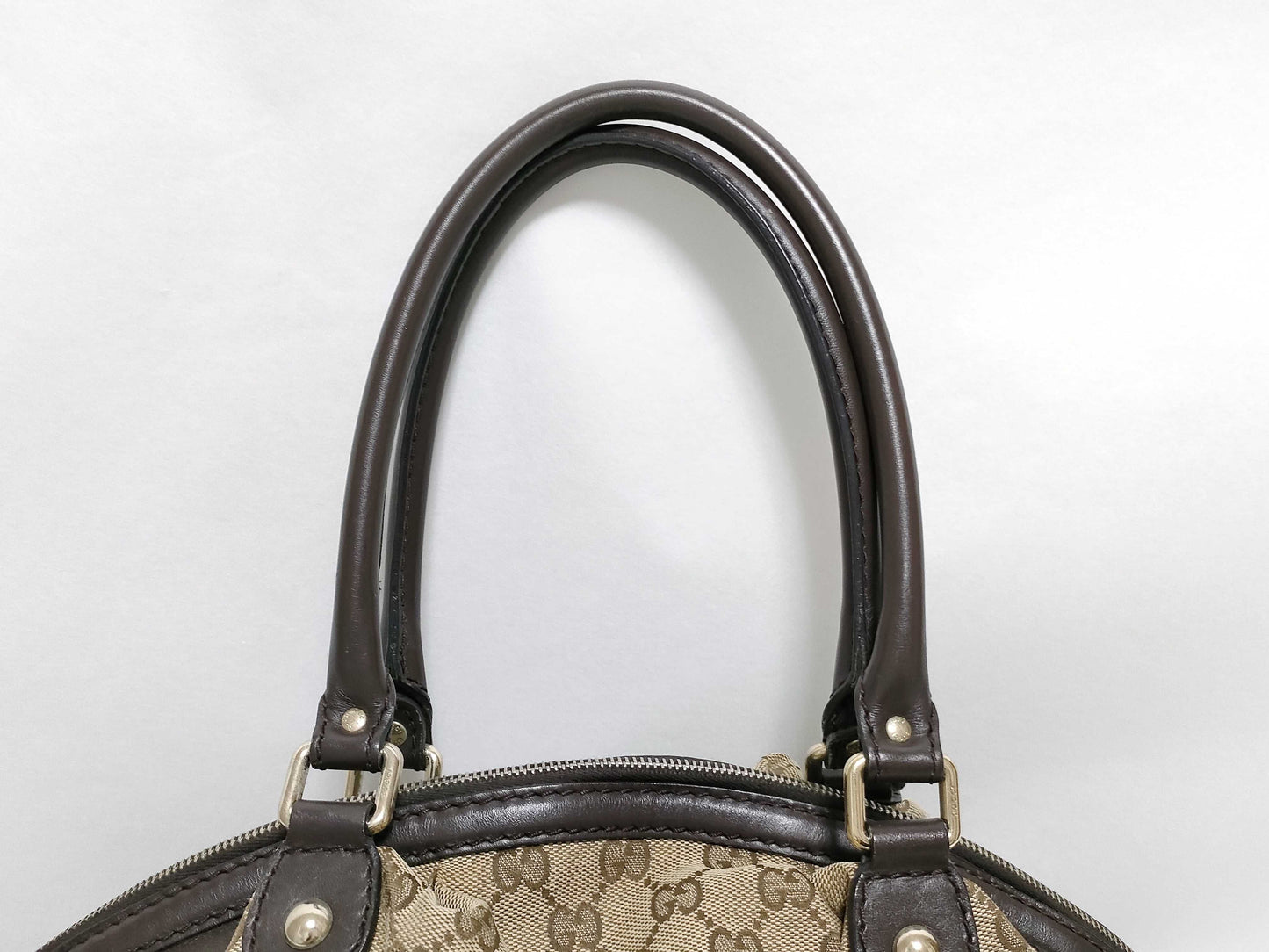 GUCCI GG Canvas Gucci Sukey Bag with Shoulder Strap Handbag