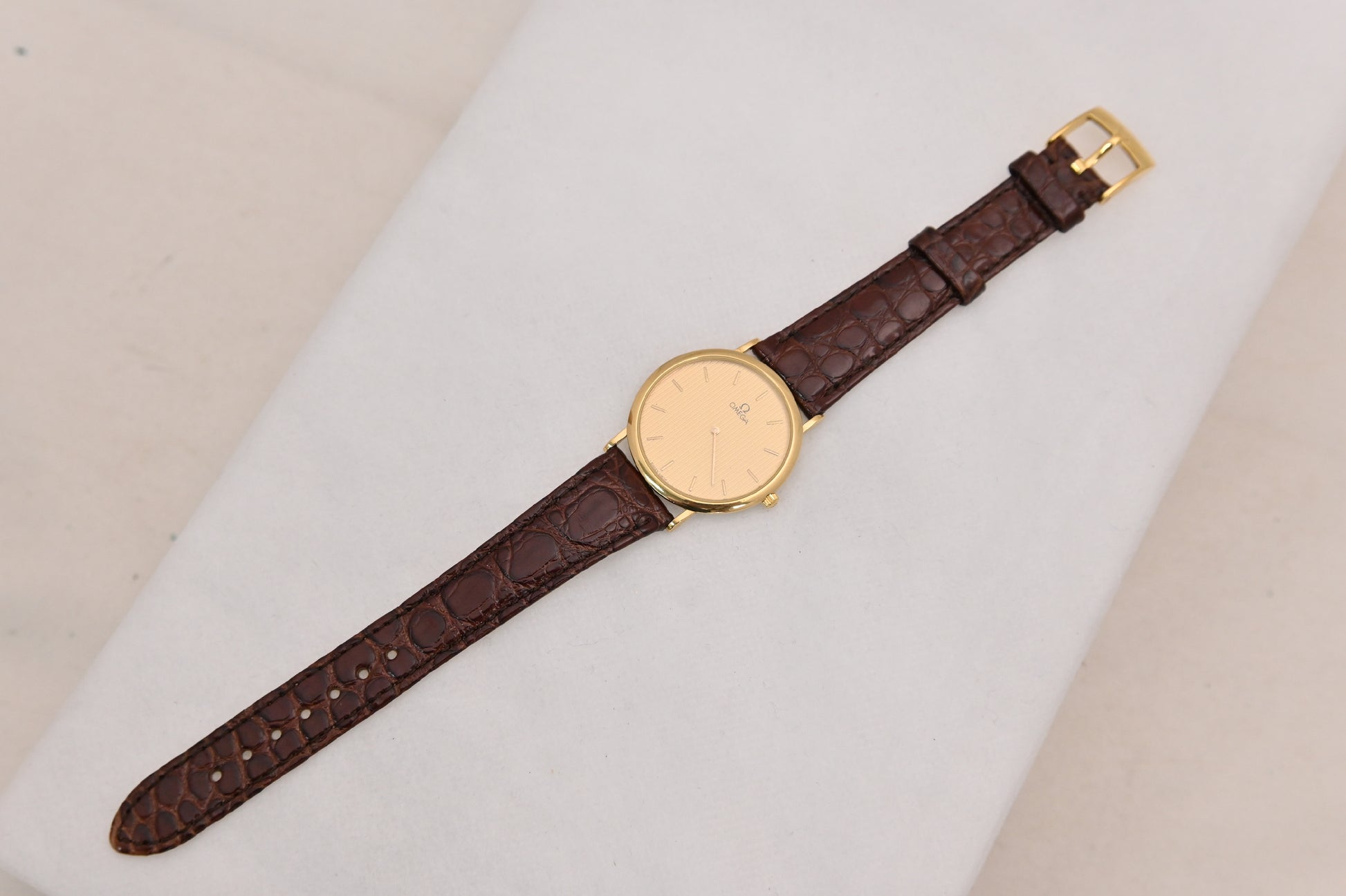 OMEGA DeVille Quartz Unmoving Boys' Watch