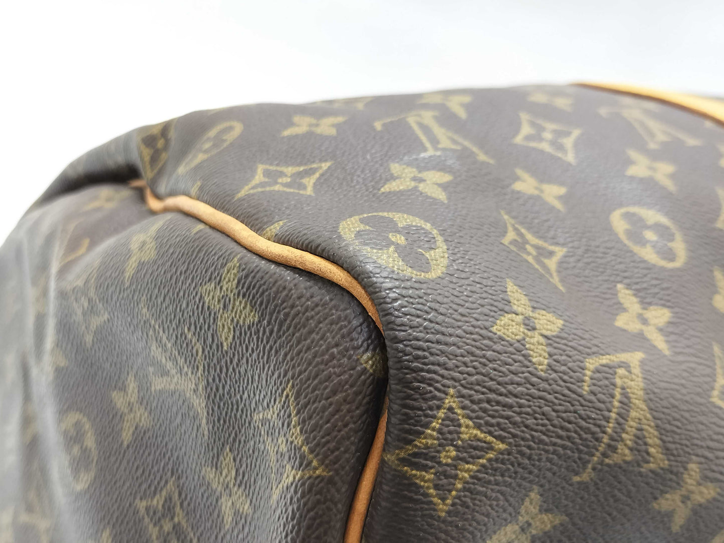 LOUIS VUITTON Monogram LV Keepall Boston Bag