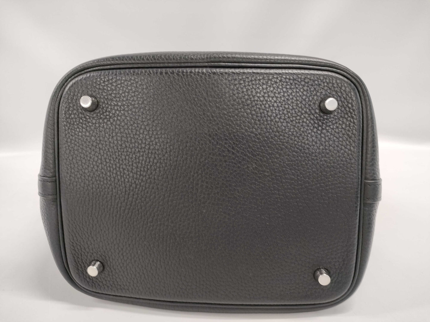 HERMES HERMES Picotin Lock 22 Black A Stamp Handbag