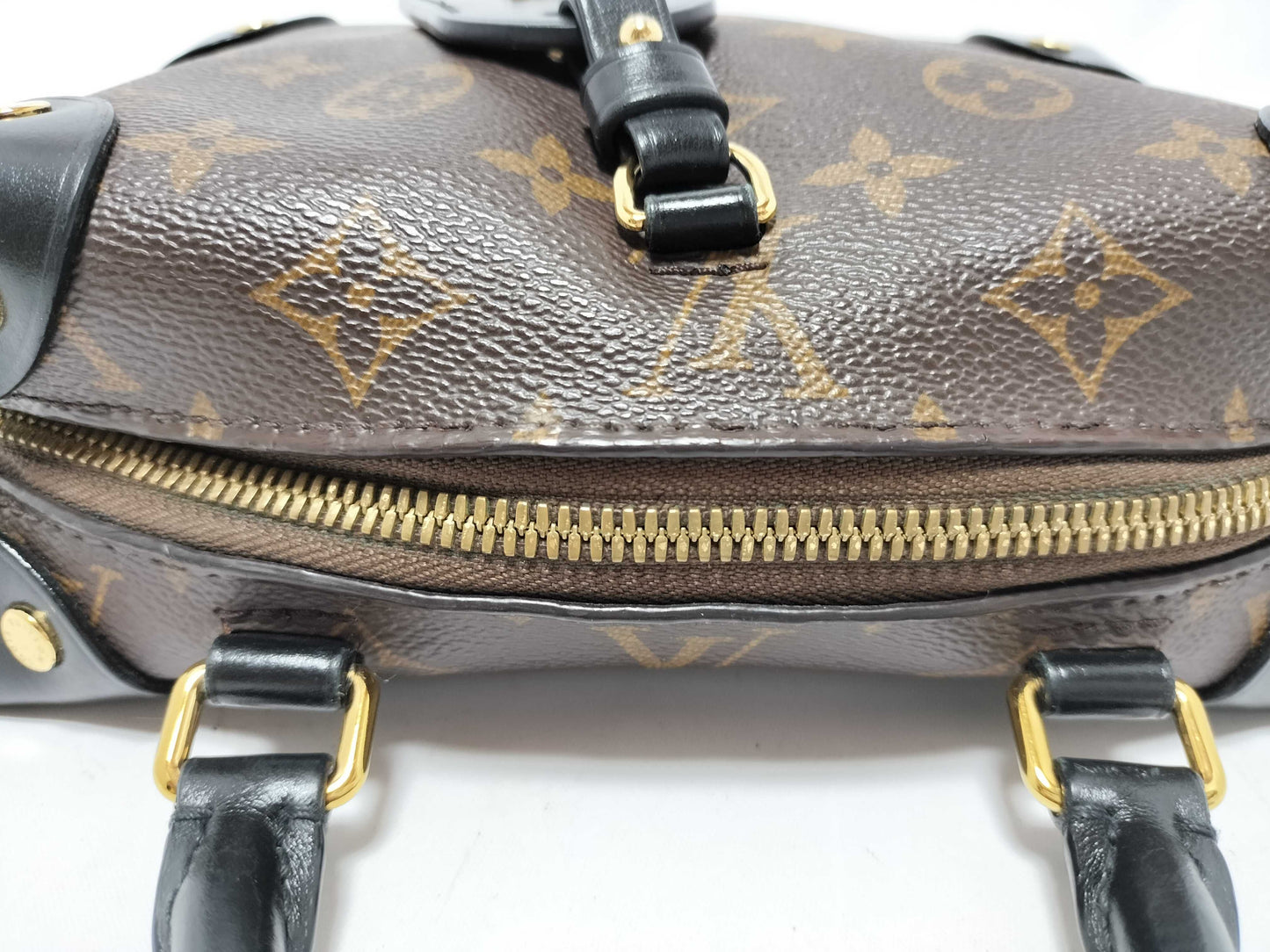 LOUIS VUITTON Monogram LOUIS VUITTON M45571 Petite Mal Soupeur Monogram RFID Enabled Handbag